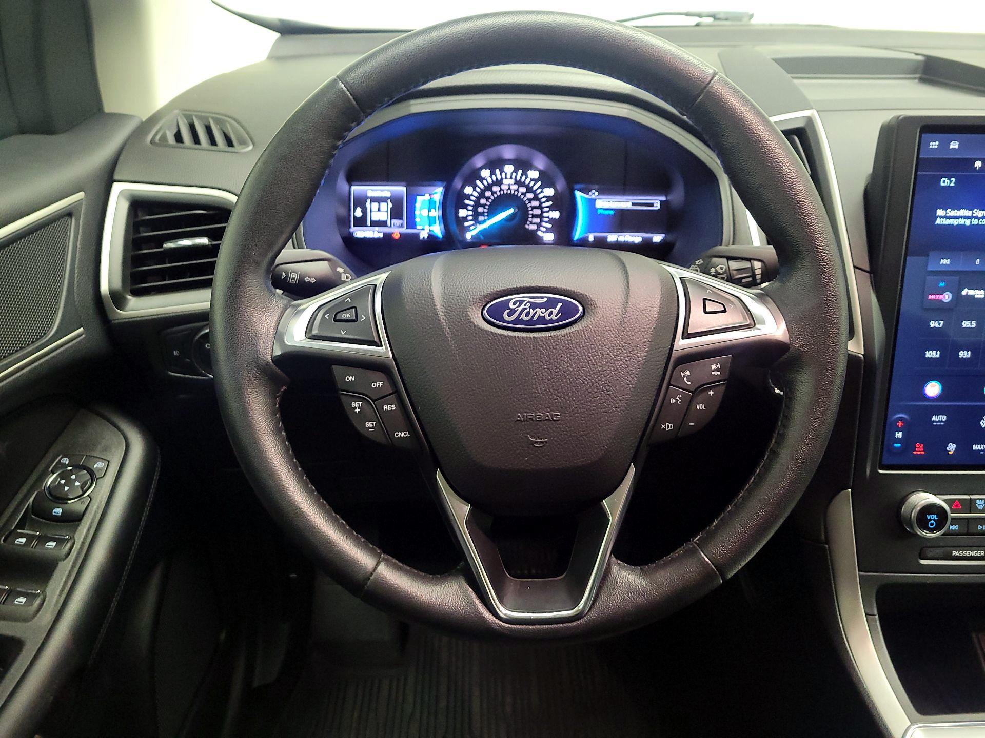 Thumbnail: 2022 Ford Edge - 10