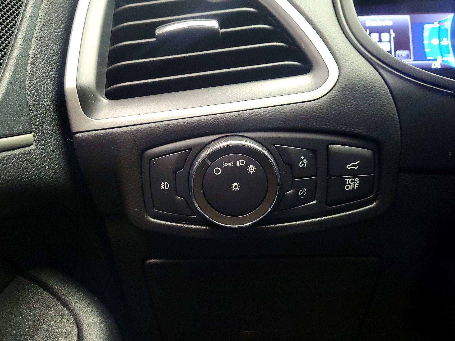 Thumbnail: 2022 Ford Edge - 13