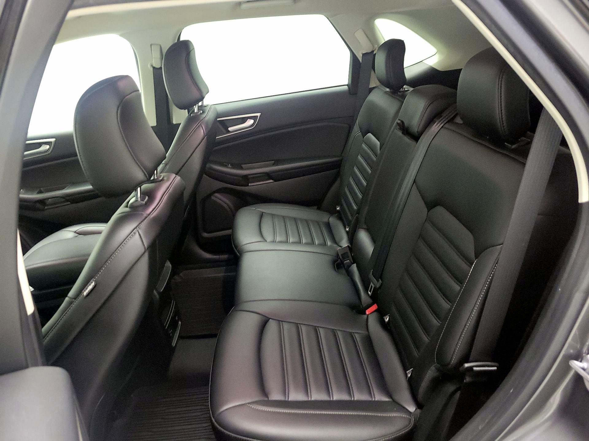 Thumbnail: 2022 Ford Edge - 19