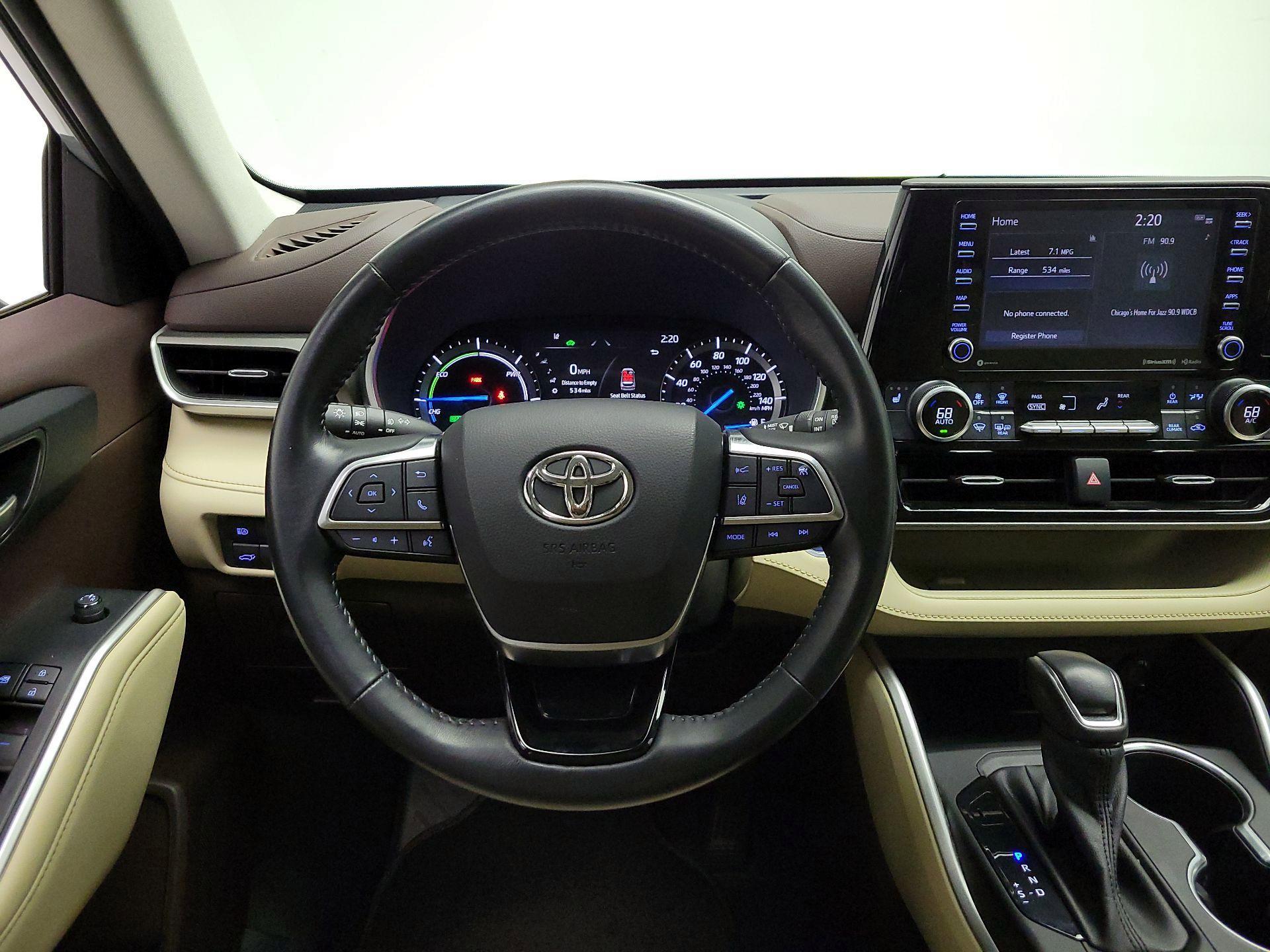 Thumbnail: 2021 Toyota Highlander - 10