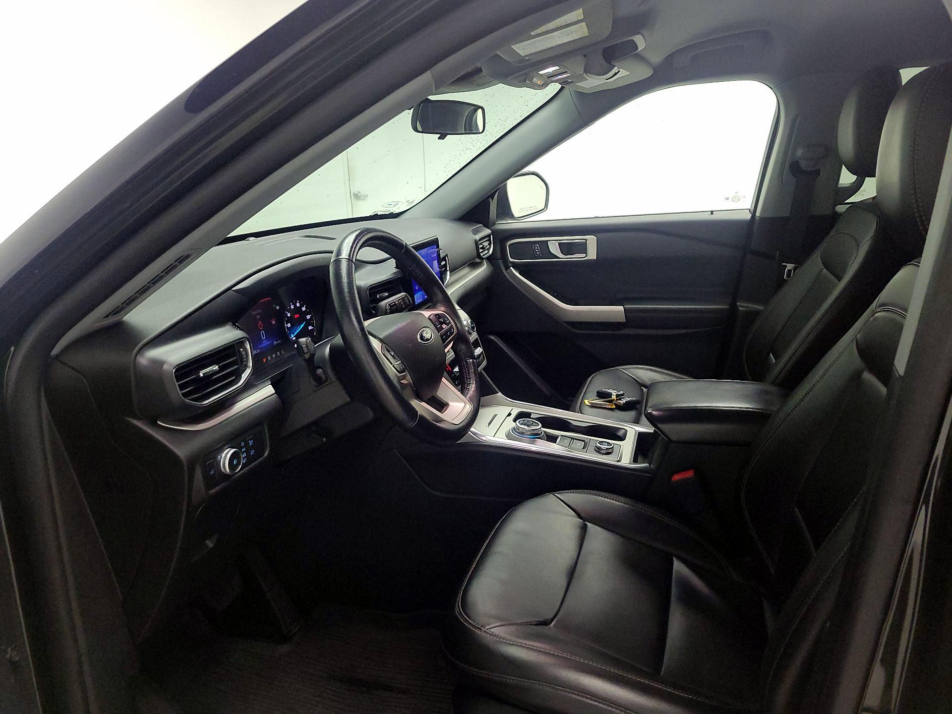 Thumbnail: 2022 Ford Explorer - 11