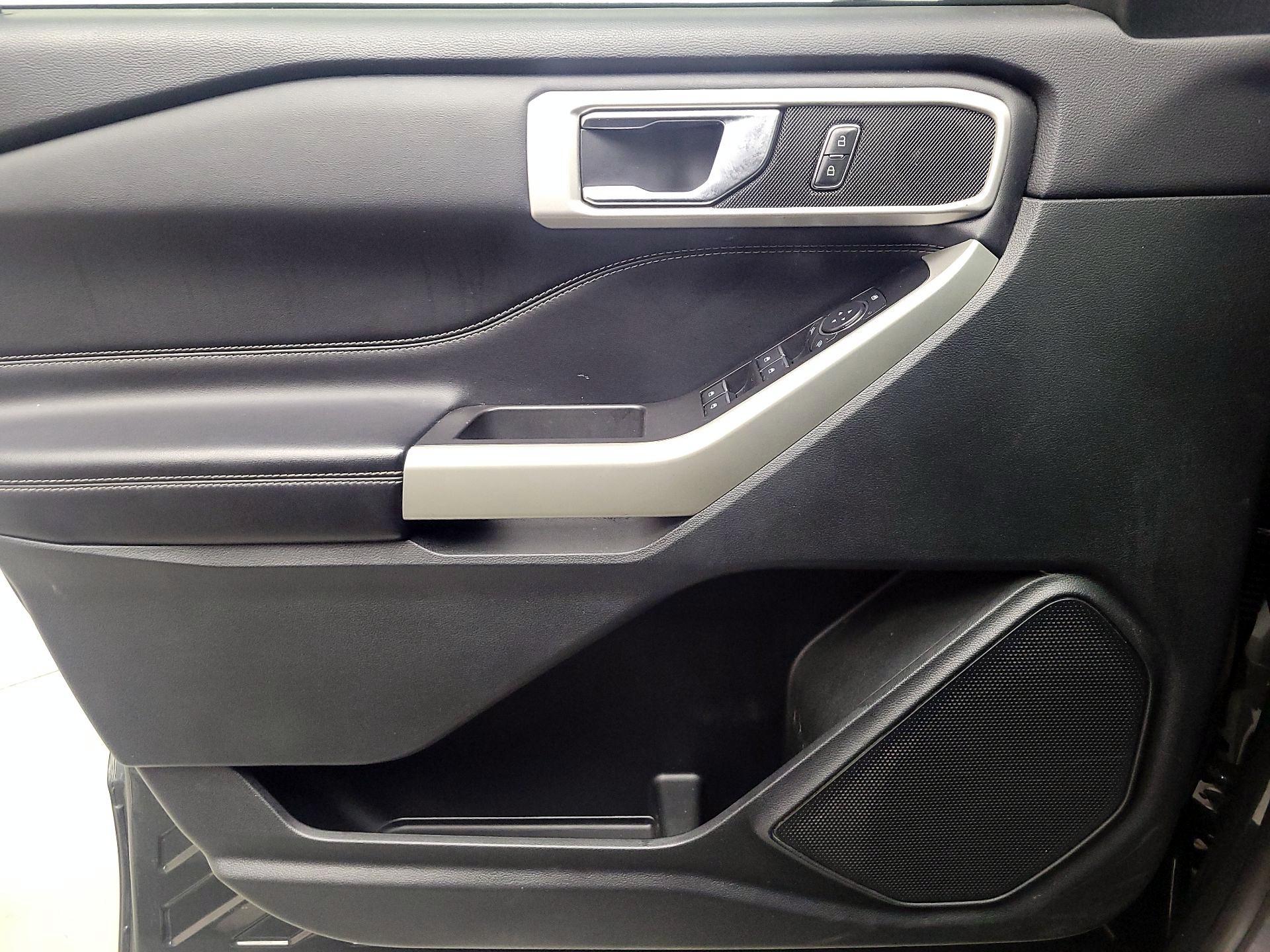 Thumbnail: 2022 Ford Explorer - 12