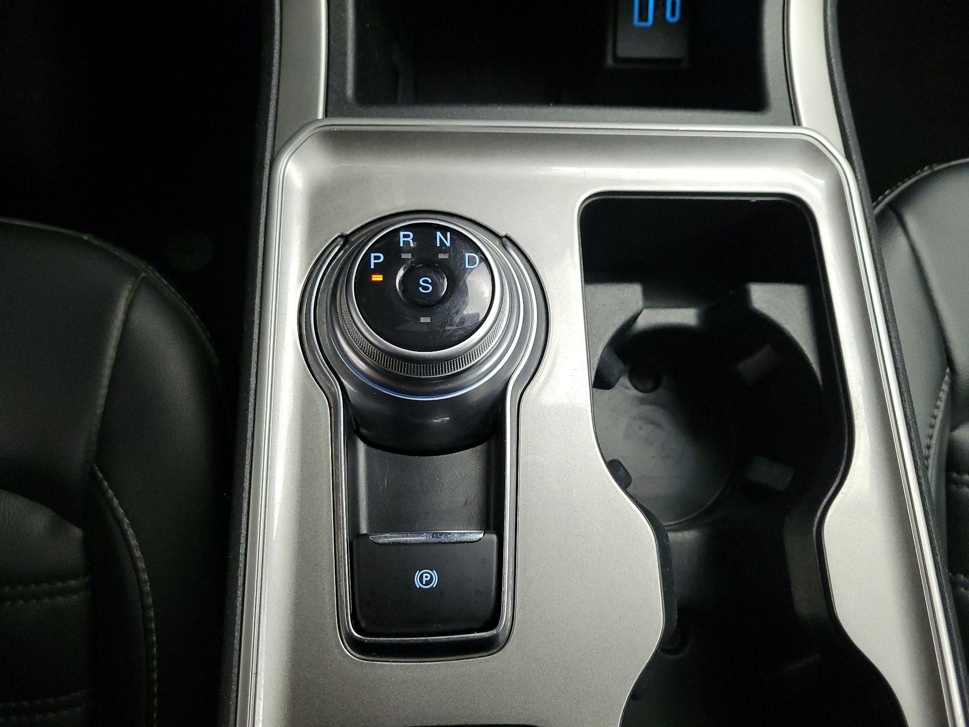 Thumbnail: 2023 Ford Edge - 16