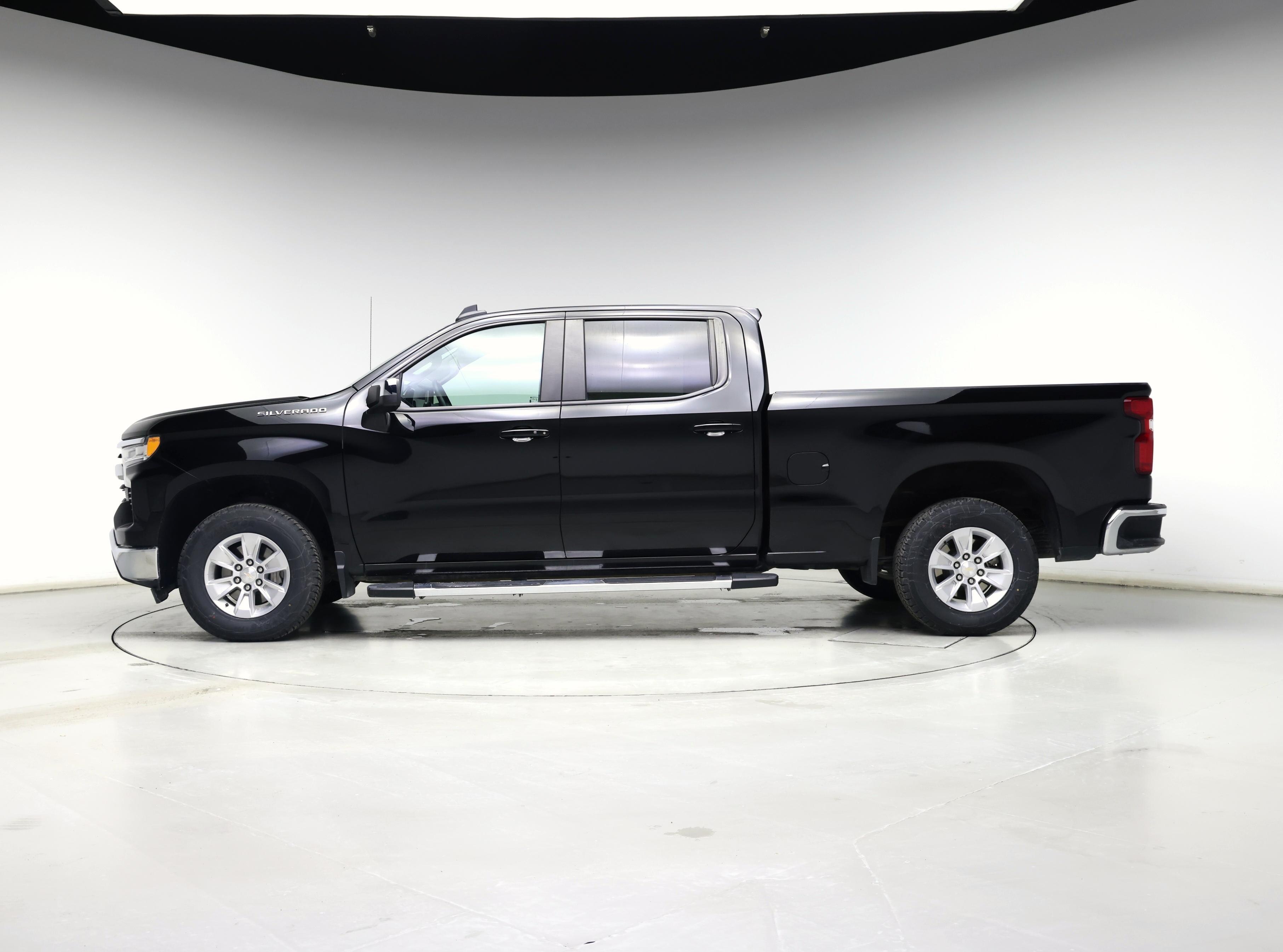 Thumbnail: 2023 Chevrolet Silverado 1500 - 3