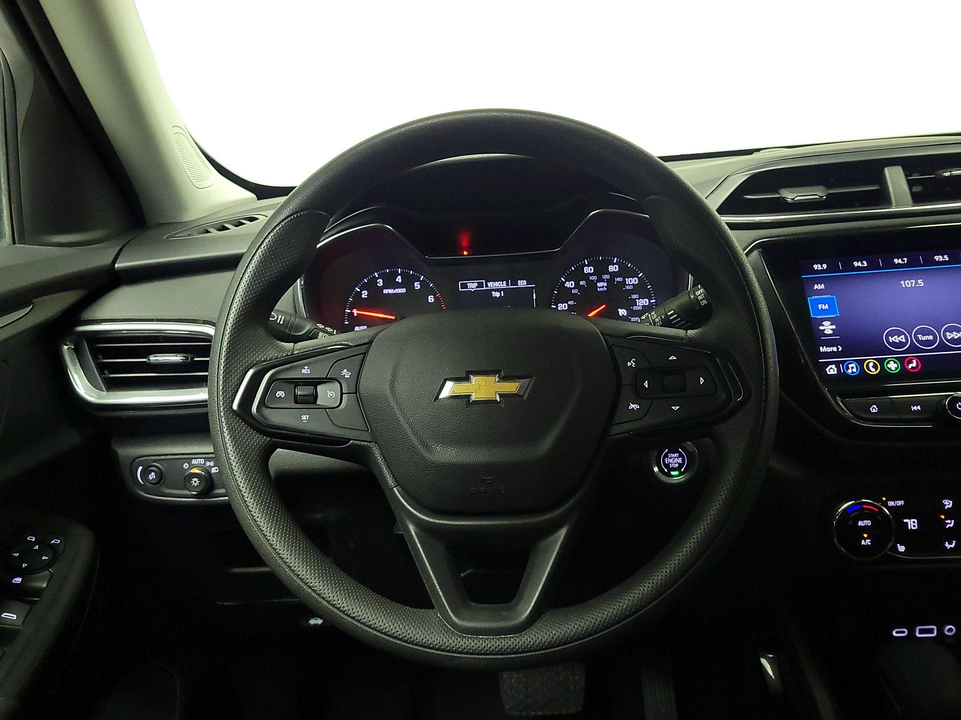 Thumbnail: 2023 Chevrolet TrailBlazer - 10