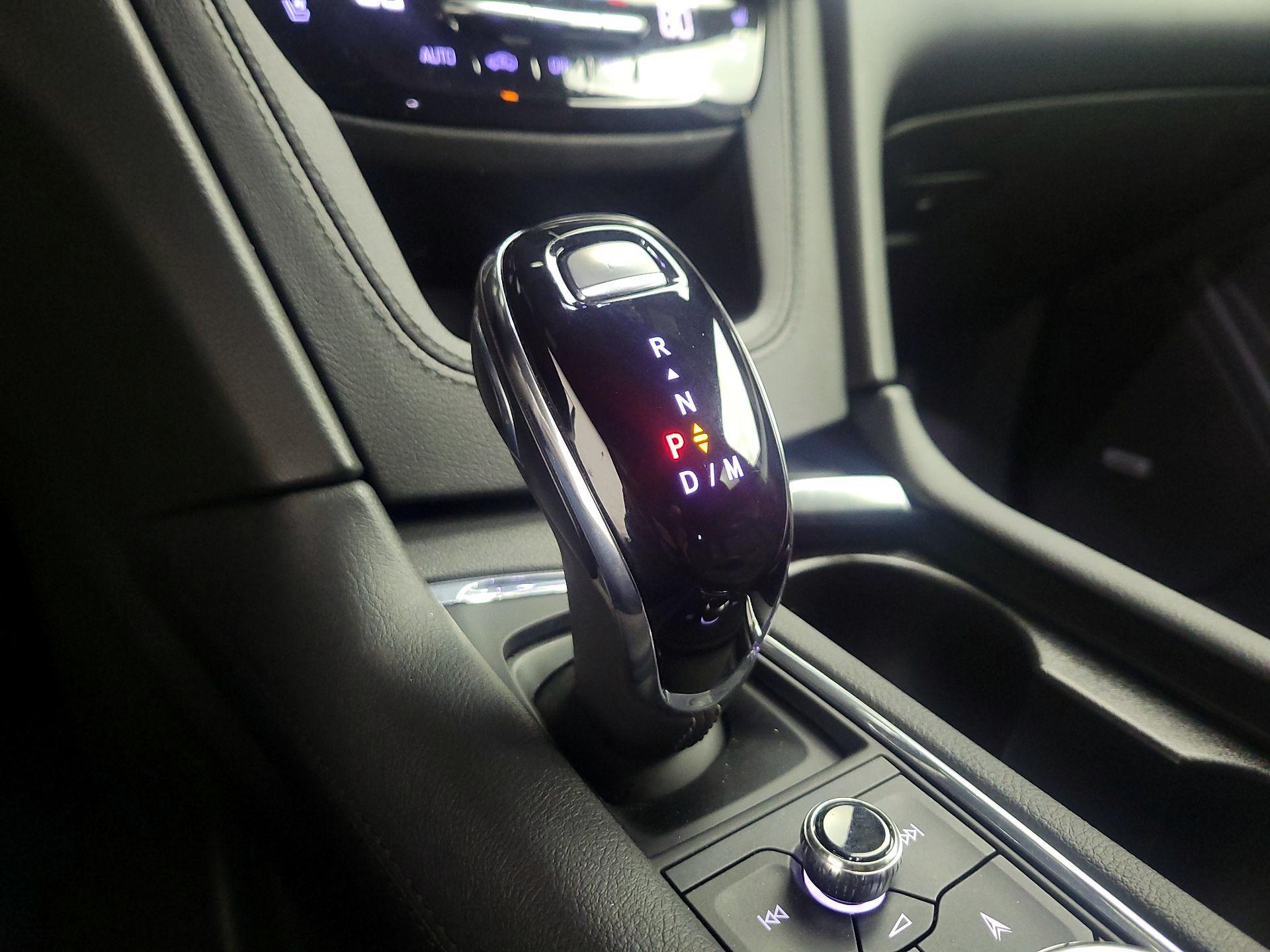 Thumbnail: 2022 Cadillac XT6 - 17