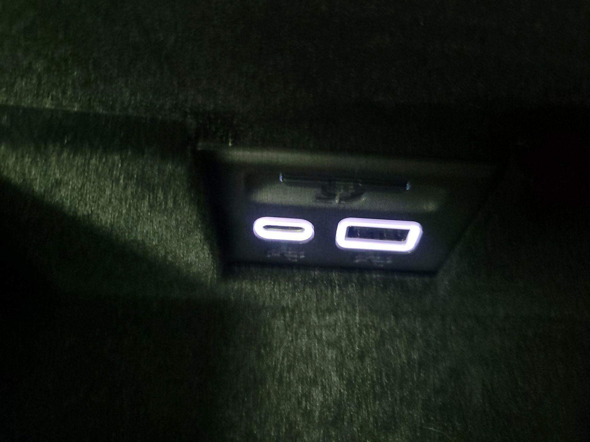 Thumbnail: 2022 Cadillac XT6 - 18