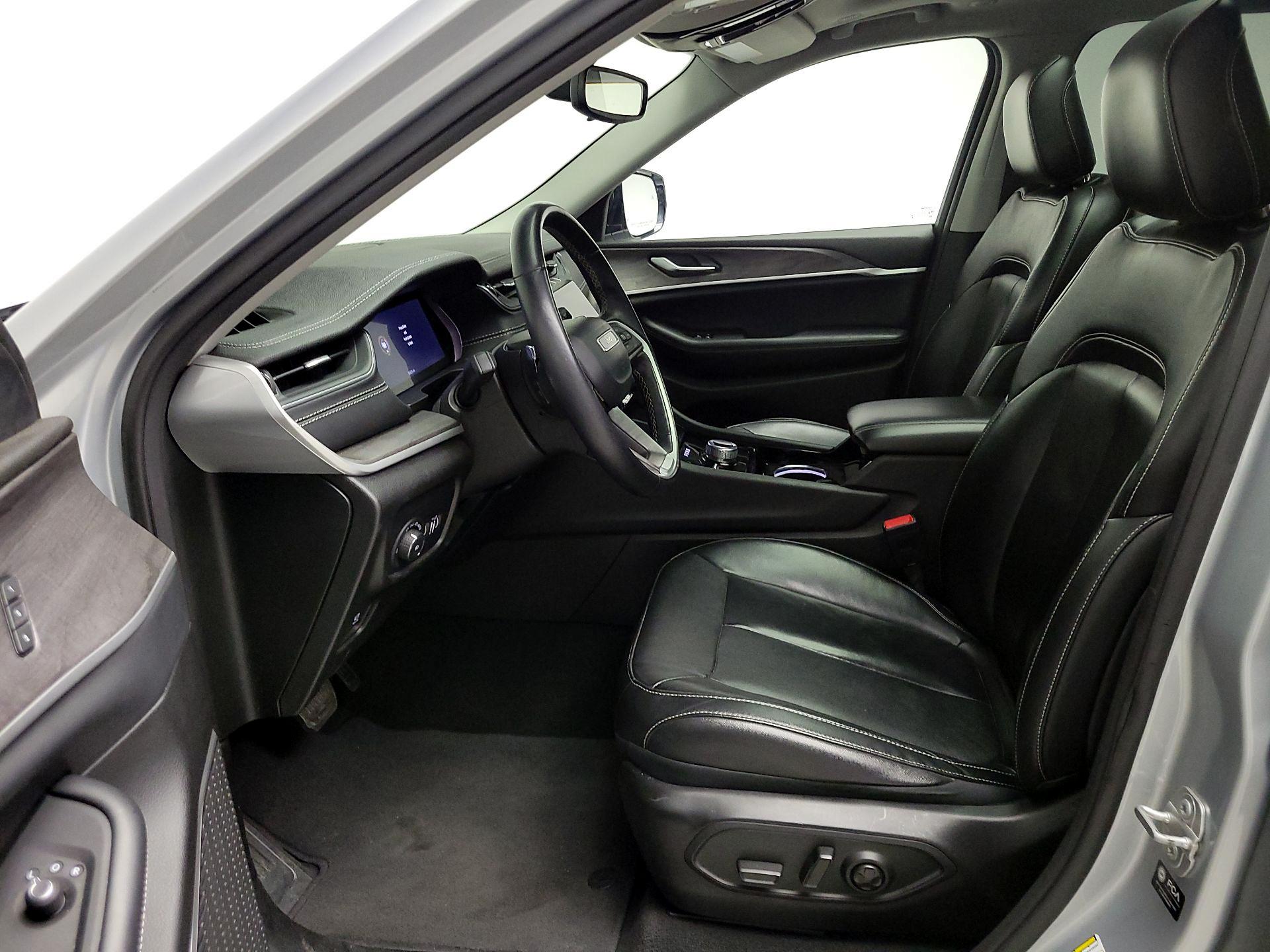 Thumbnail: 2022 Jeep Grand Cherokee L - 11