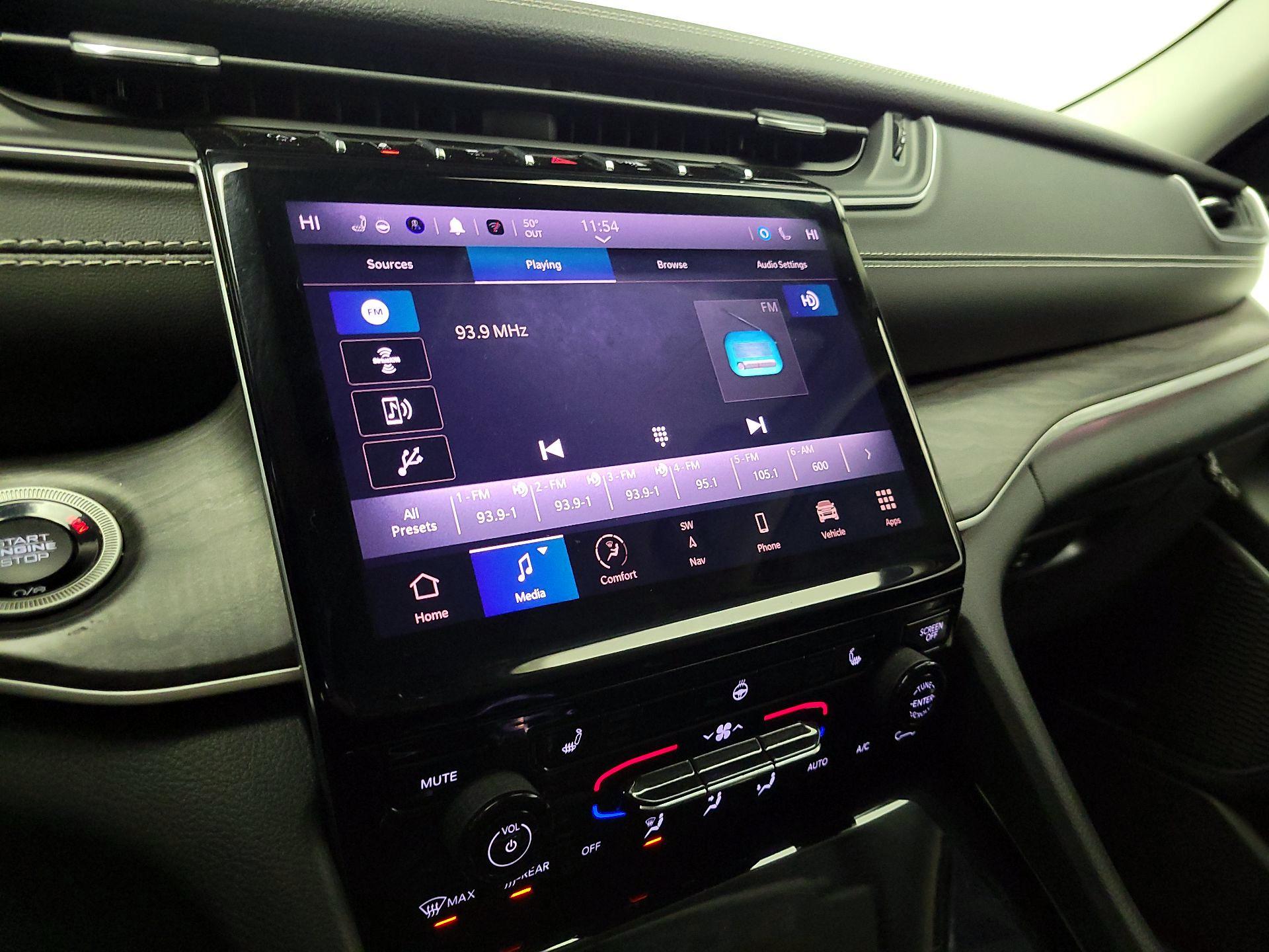 Thumbnail: 2022 Jeep Grand Cherokee L - 16