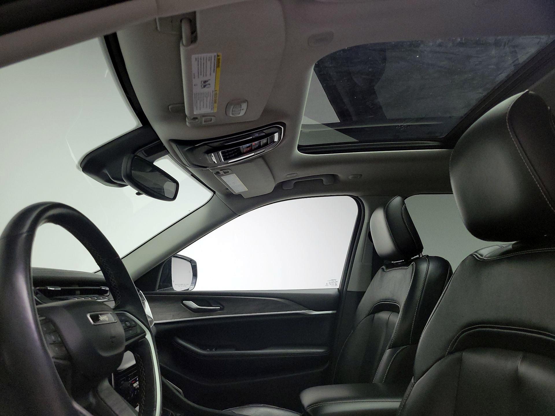 Thumbnail: 2022 Jeep Grand Cherokee L - 20