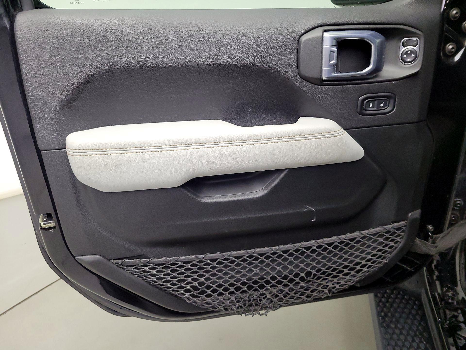 Thumbnail: 2021 Jeep Wrangler - 12