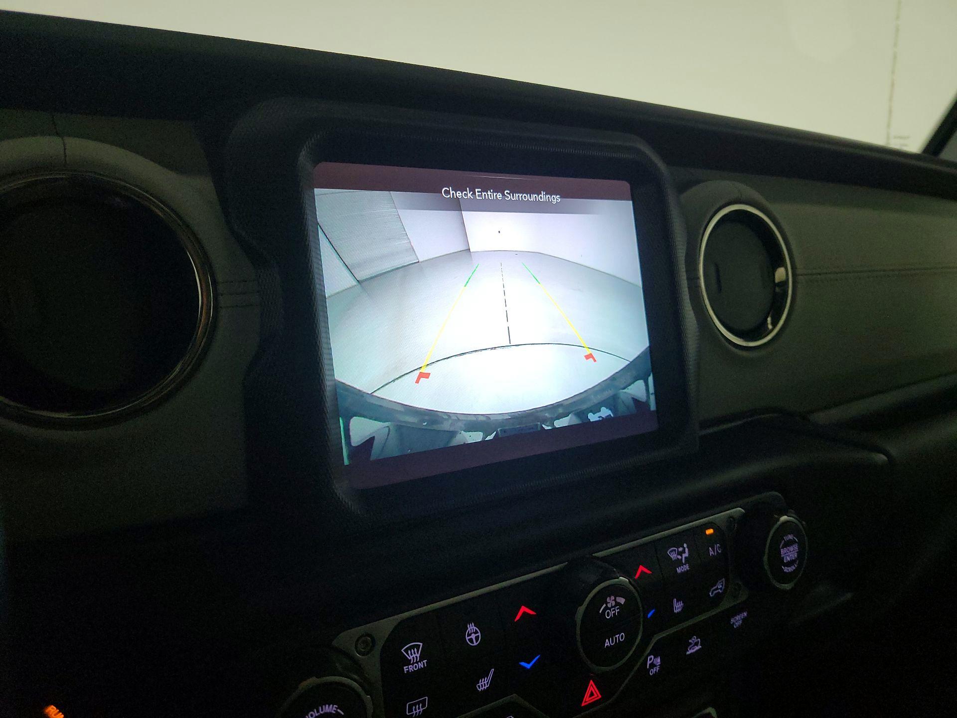 Thumbnail: 2021 Jeep Wrangler - 15