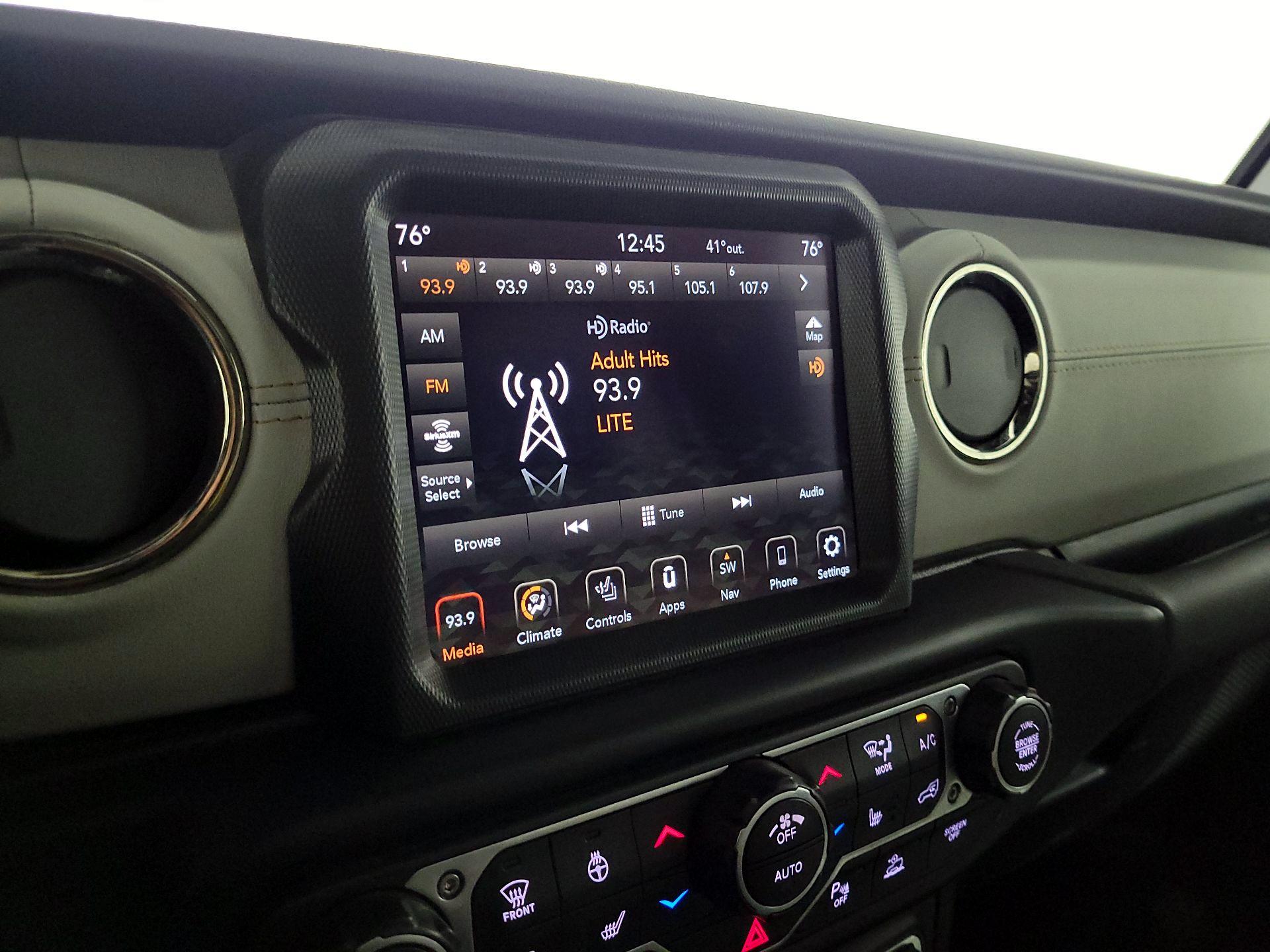 Thumbnail: 2021 Jeep Wrangler - 16