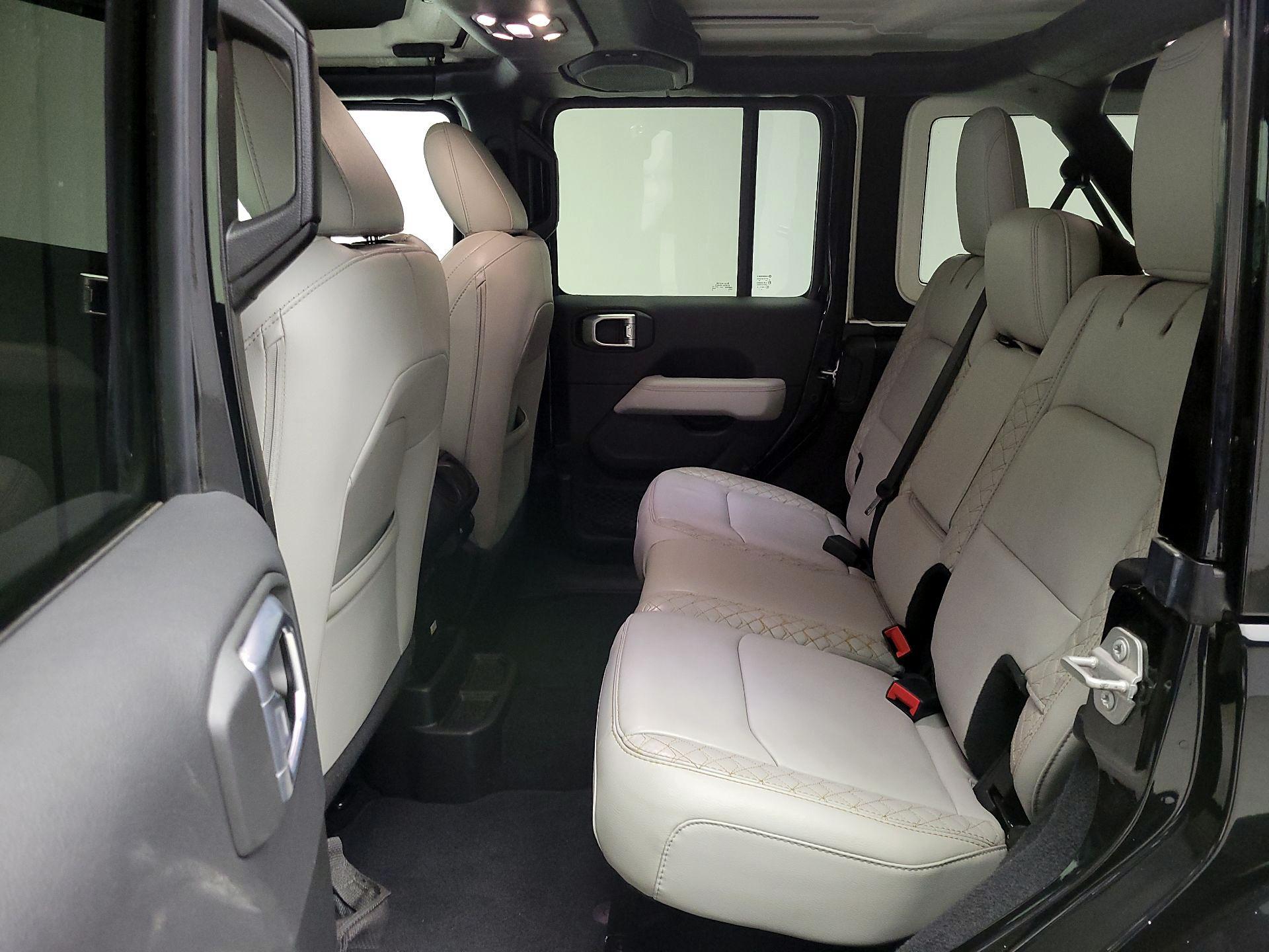 Thumbnail: 2021 Jeep Wrangler - 20