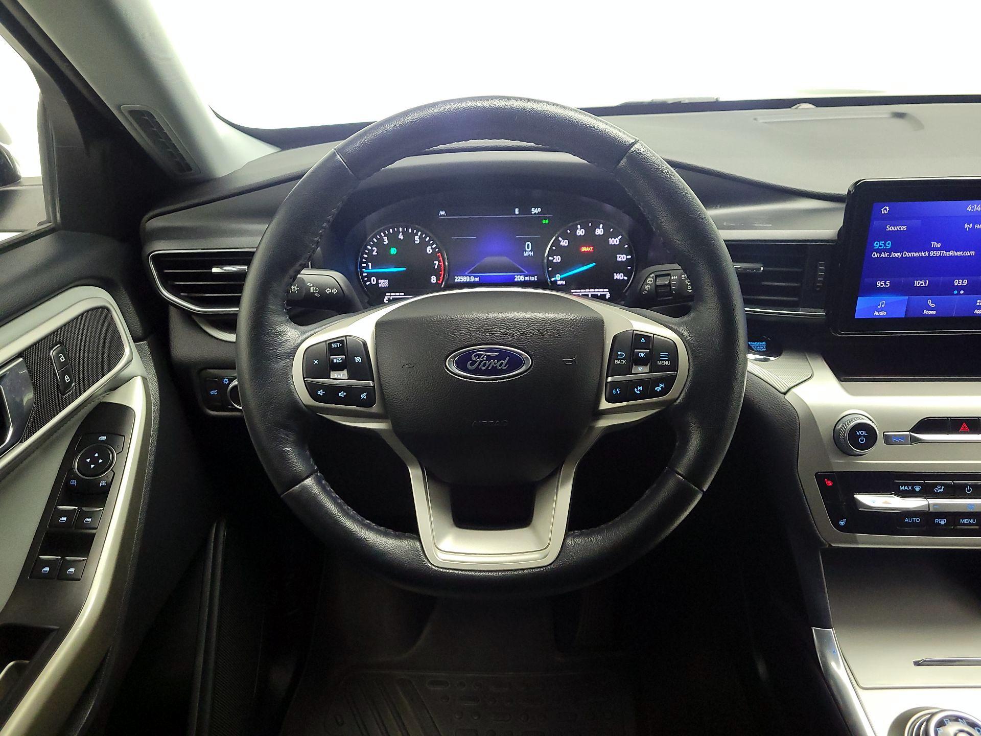 Thumbnail: 2022 Ford Explorer - 10