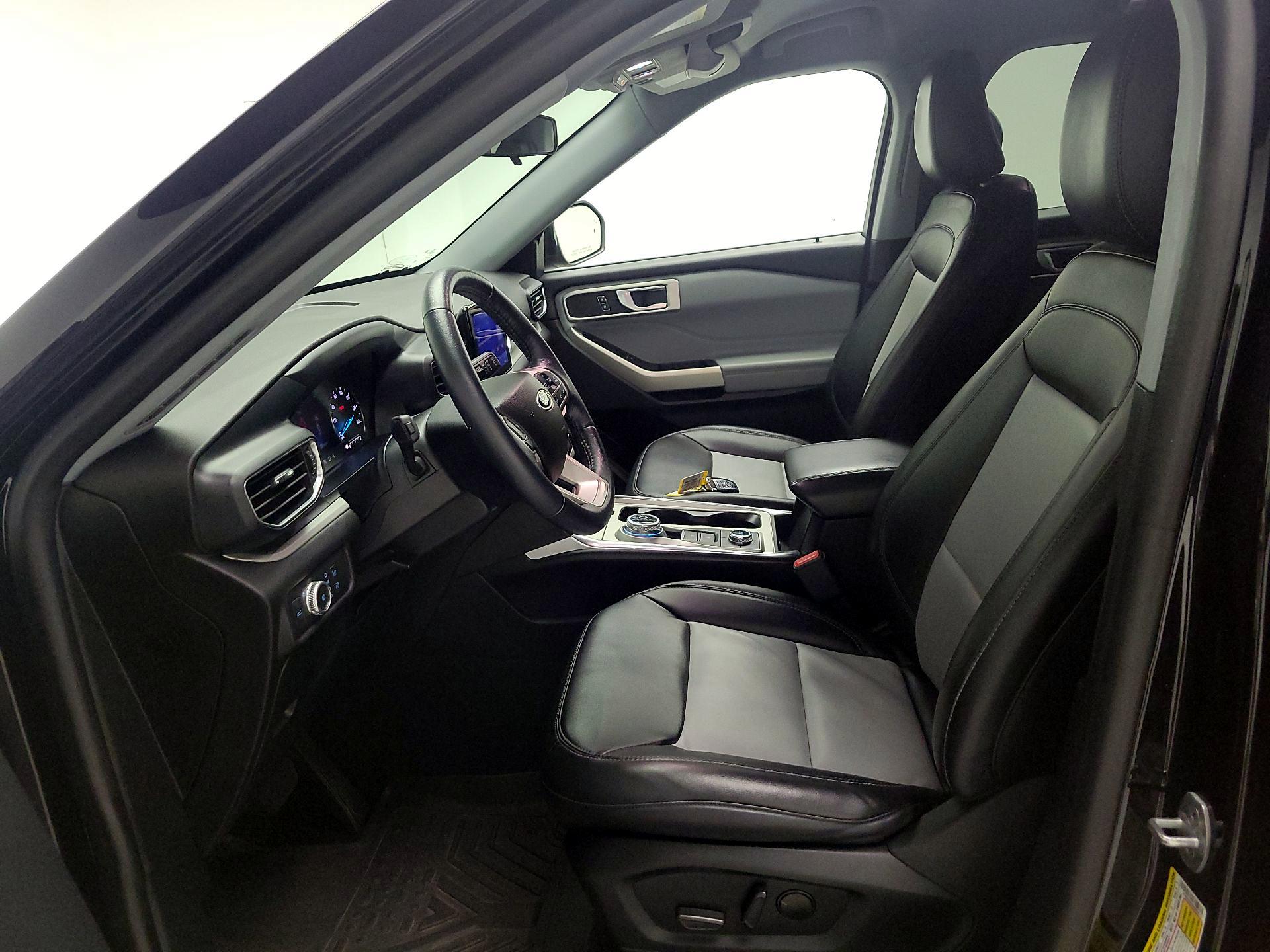 Thumbnail: 2022 Ford Explorer - 11