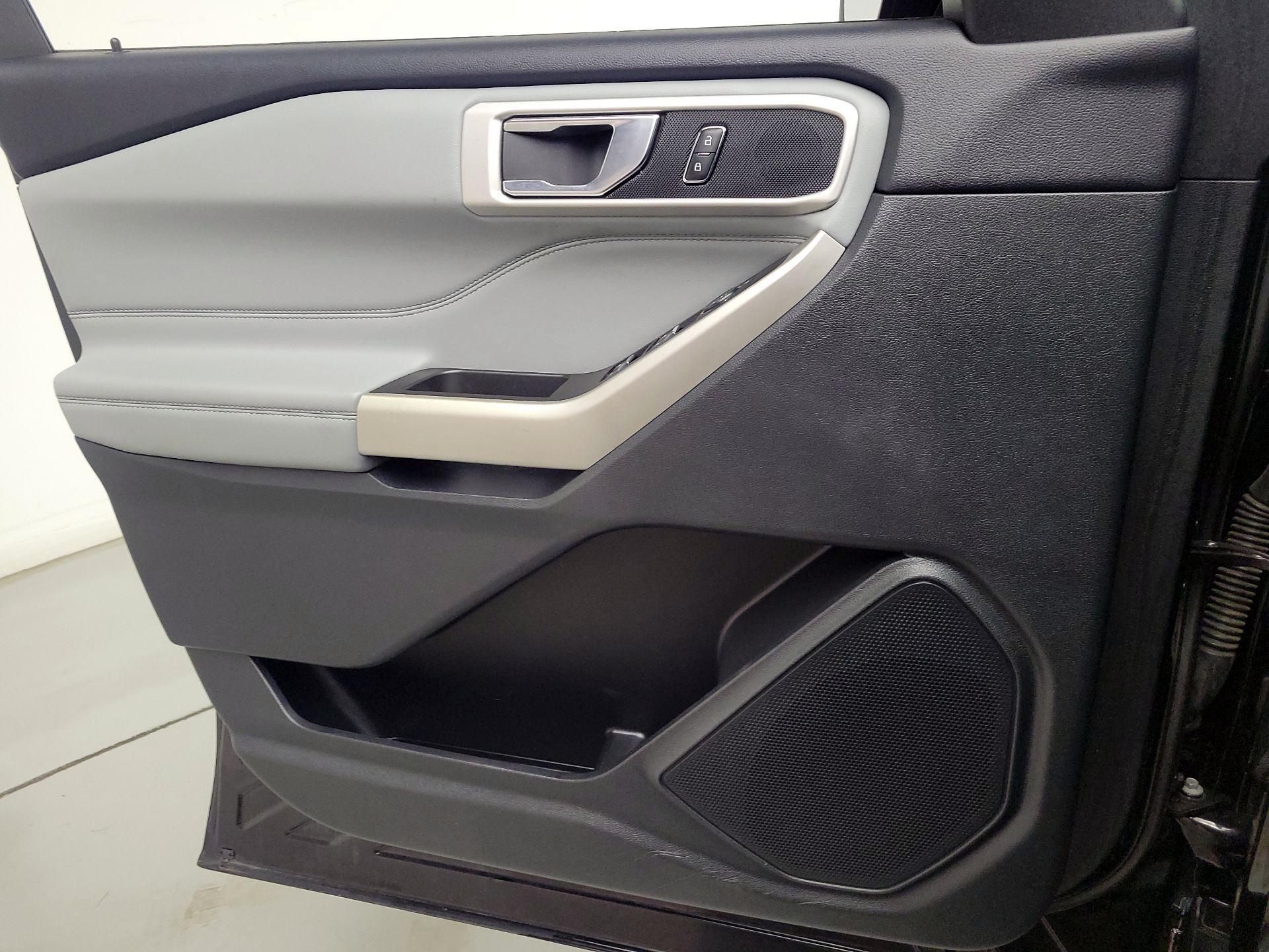 Thumbnail: 2022 Ford Explorer - 12