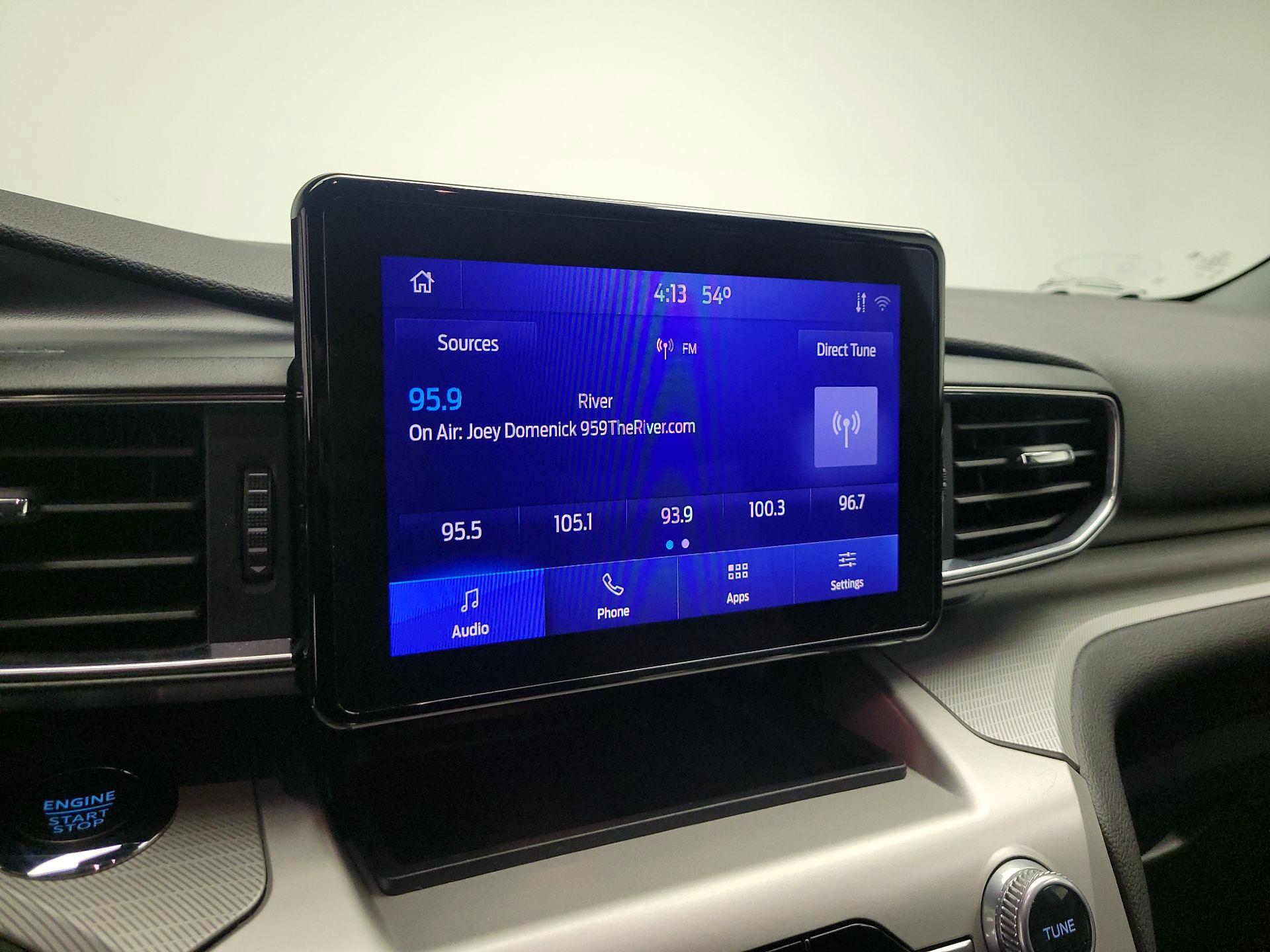 Thumbnail: 2022 Ford Explorer - 14