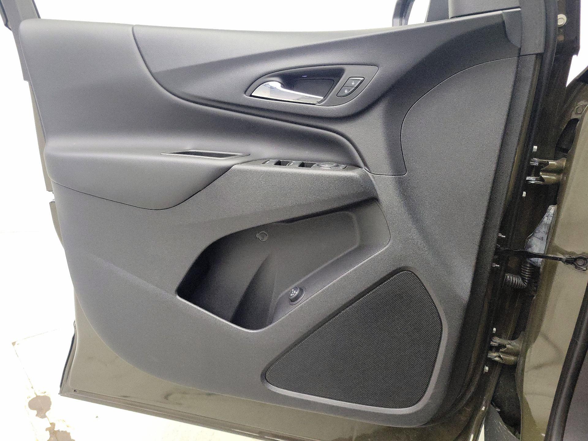 Thumbnail: 2023 Chevrolet Equinox - 12