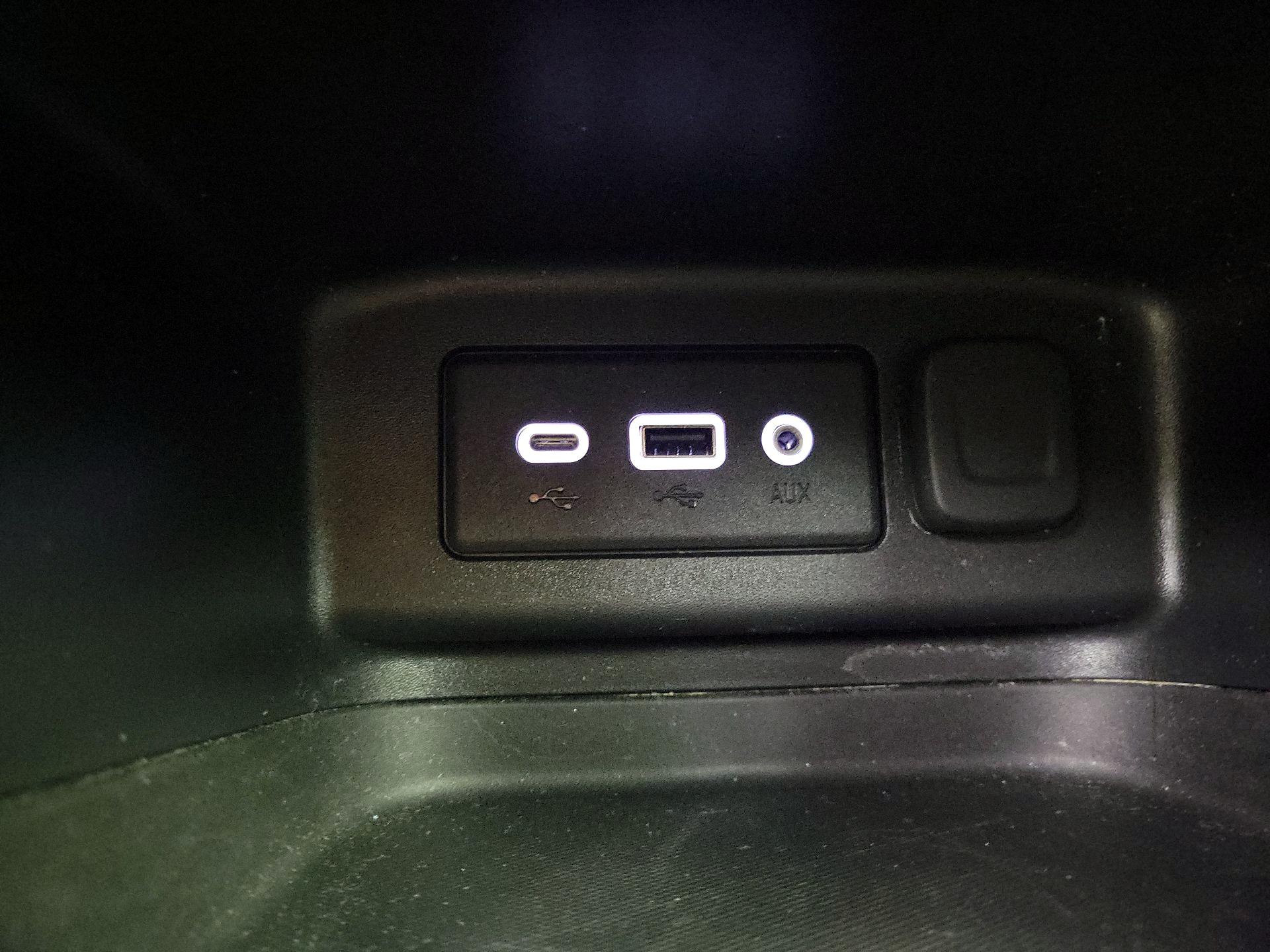 Thumbnail: 2023 Chevrolet Equinox - 18