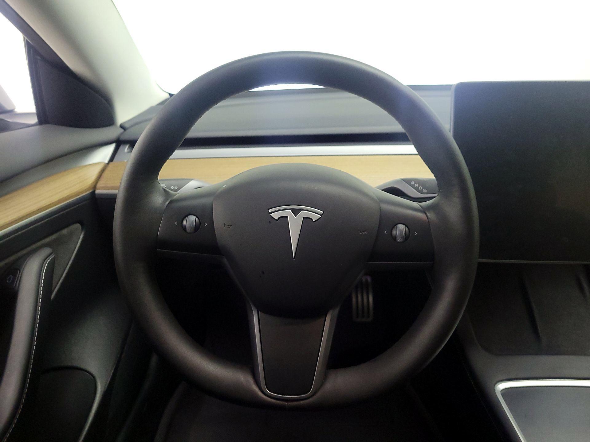 Thumbnail: 2022 Tesla Model 3 - 10