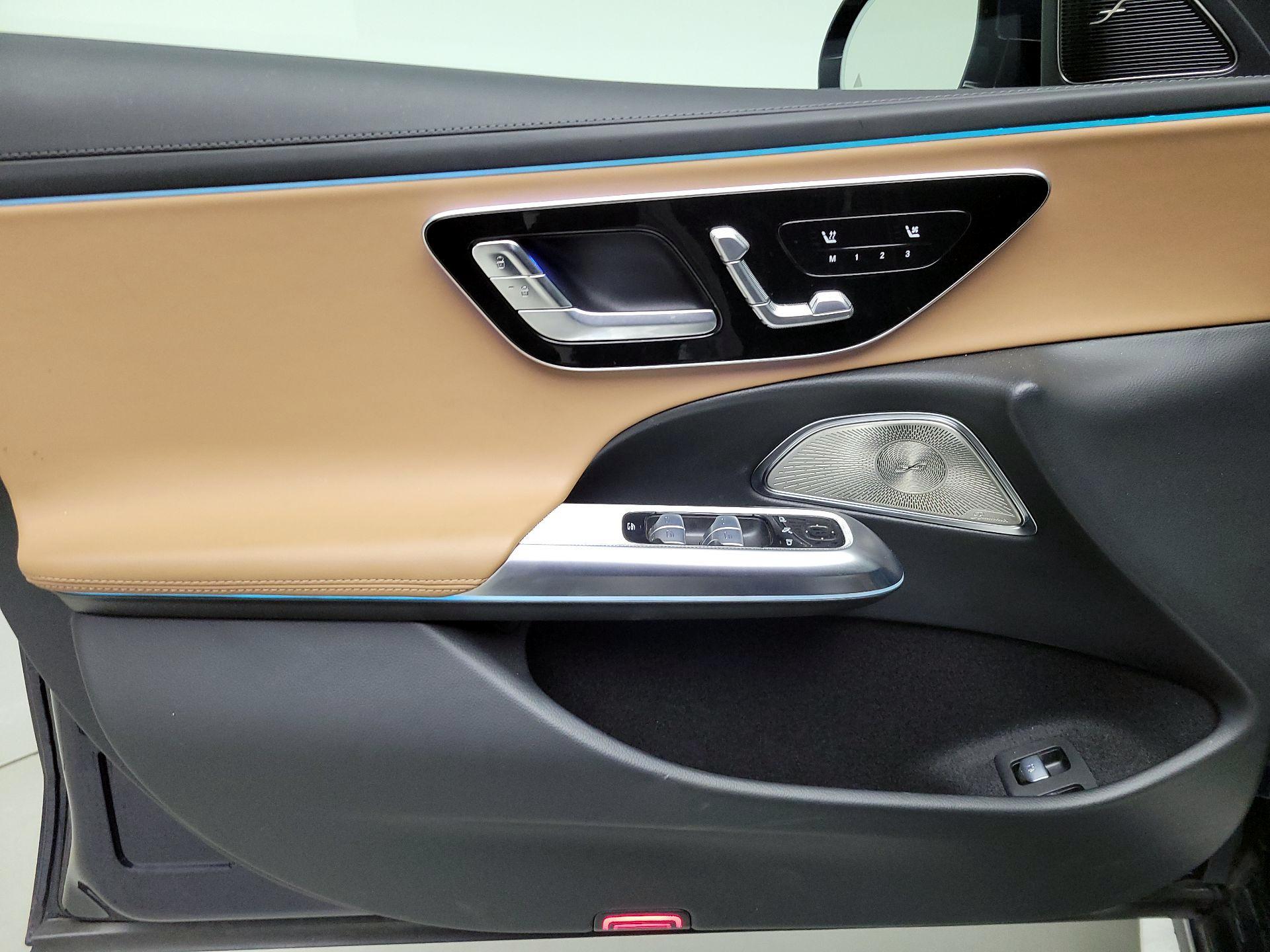 Thumbnail: 2025 Mercedes-Benz E-Class - 12