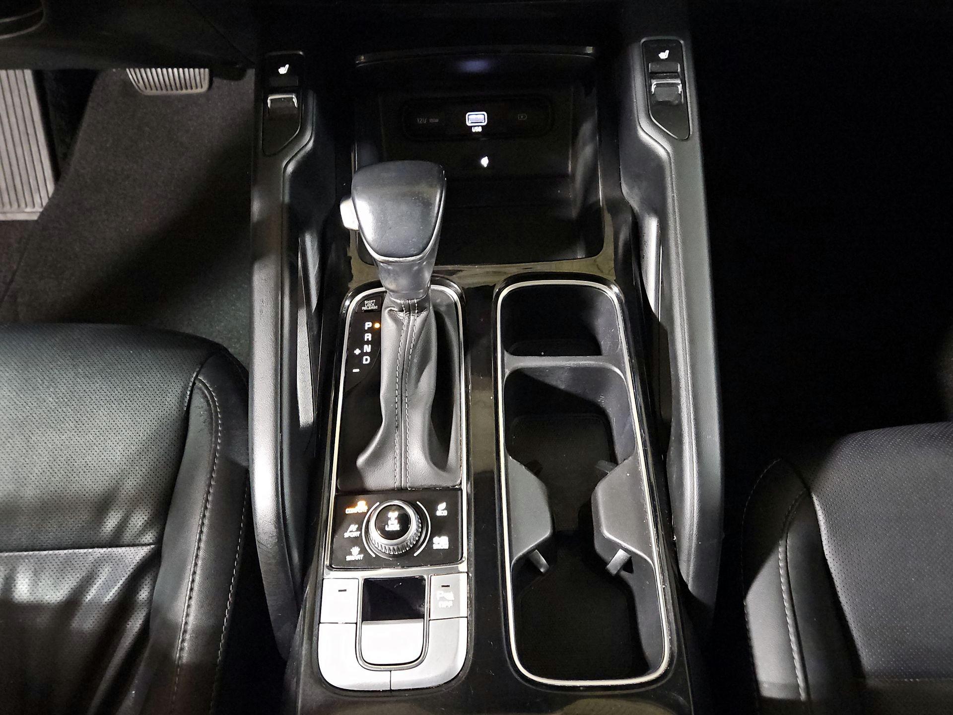 Thumbnail: 2022 Kia Telluride - 18