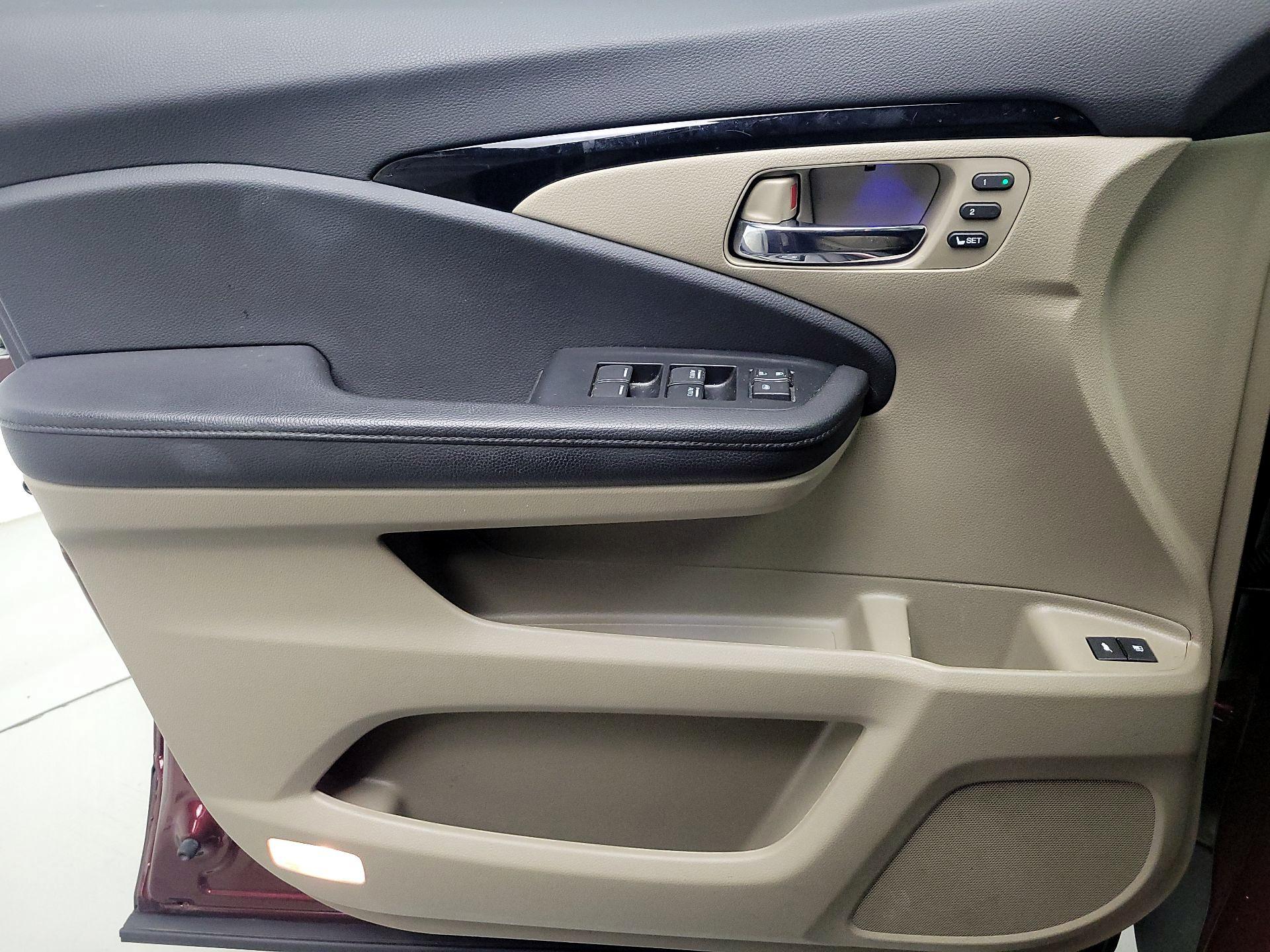 Thumbnail: 2021 Honda Pilot - 12