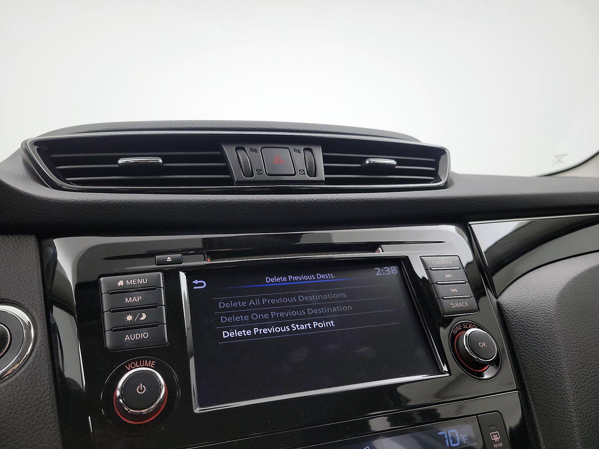 Thumbnail: 2019 Nissan Rogue Sport - 13