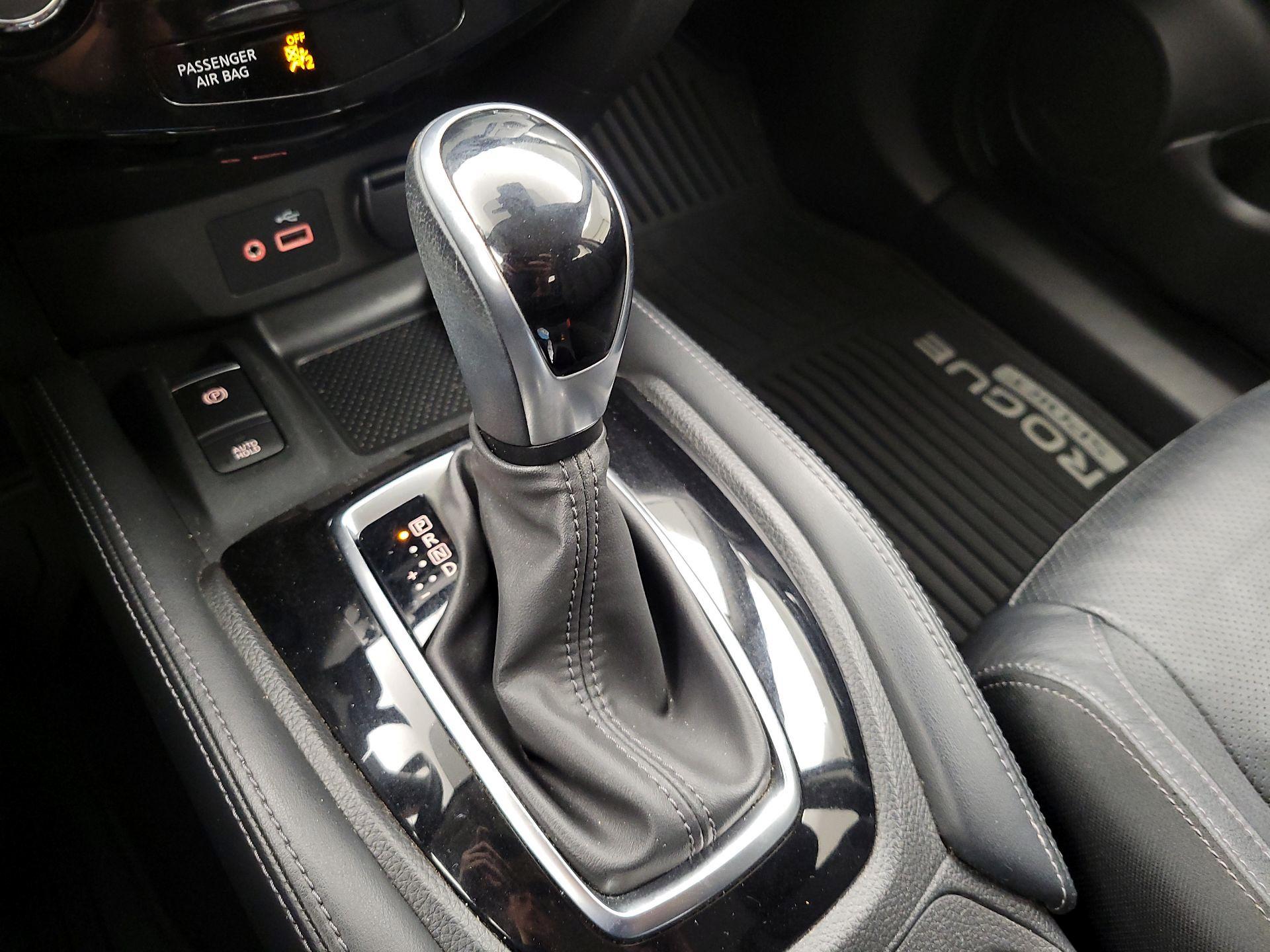 Thumbnail: 2019 Nissan Rogue Sport - 15