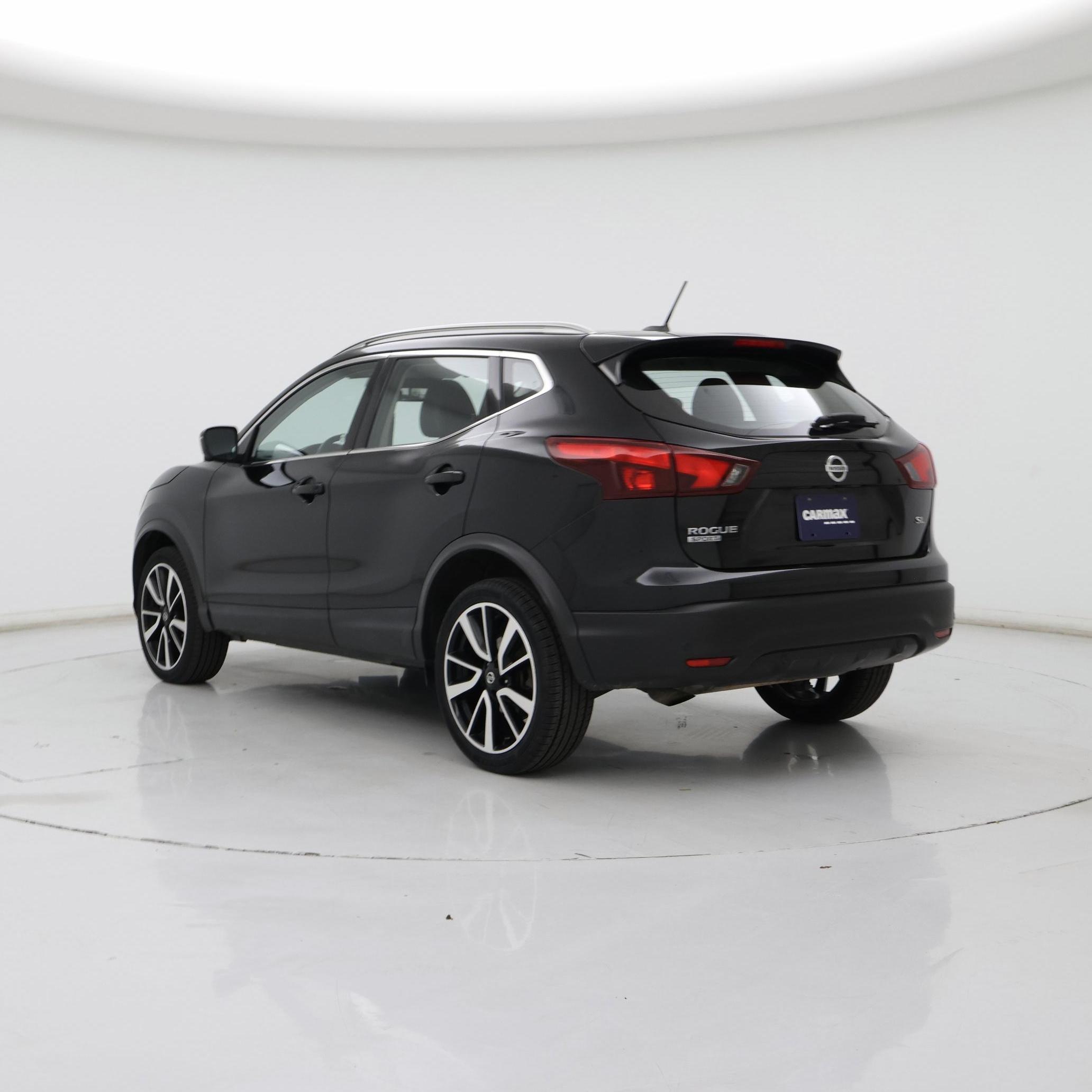 Thumbnail: 2019 Nissan Rogue Sport - 2