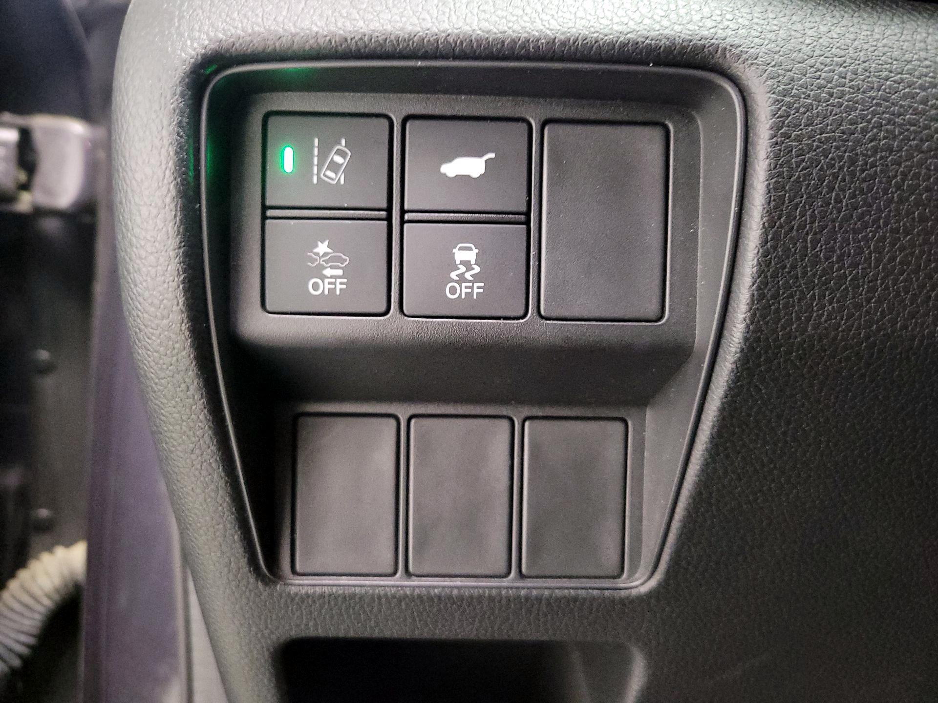 Thumbnail: 2017 Honda CR-V - 13