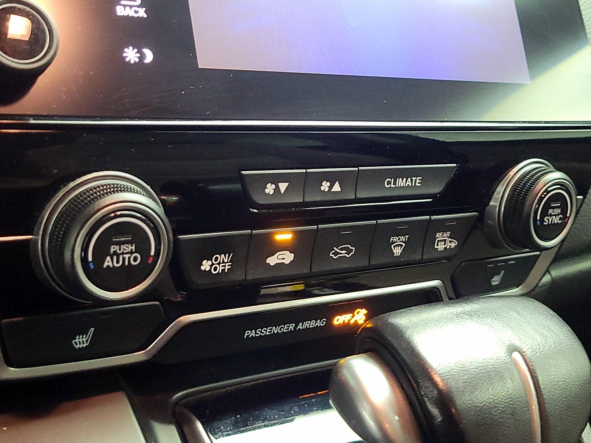 Thumbnail: 2017 Honda CR-V - 16