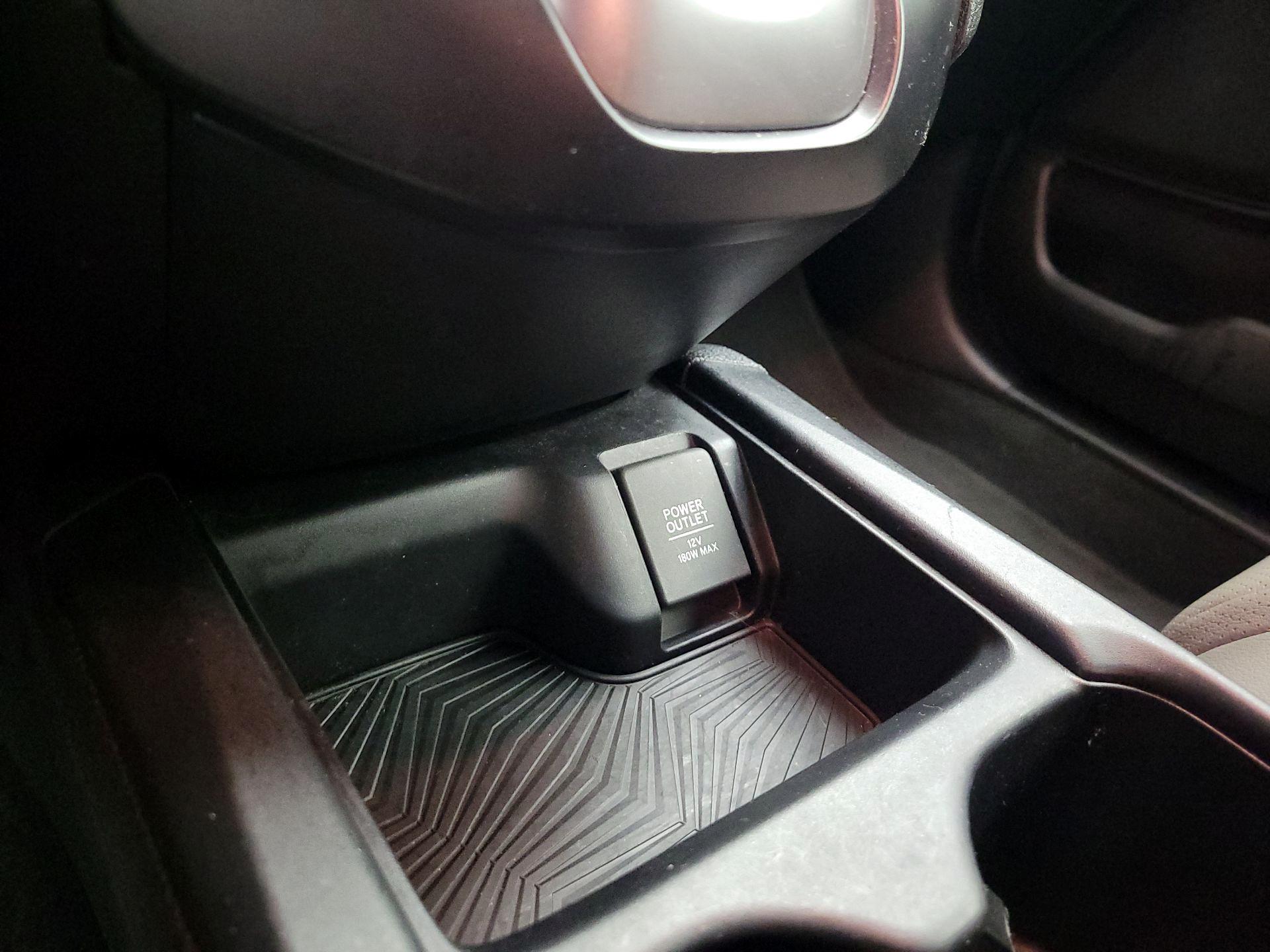 Thumbnail: 2017 Honda CR-V - 18