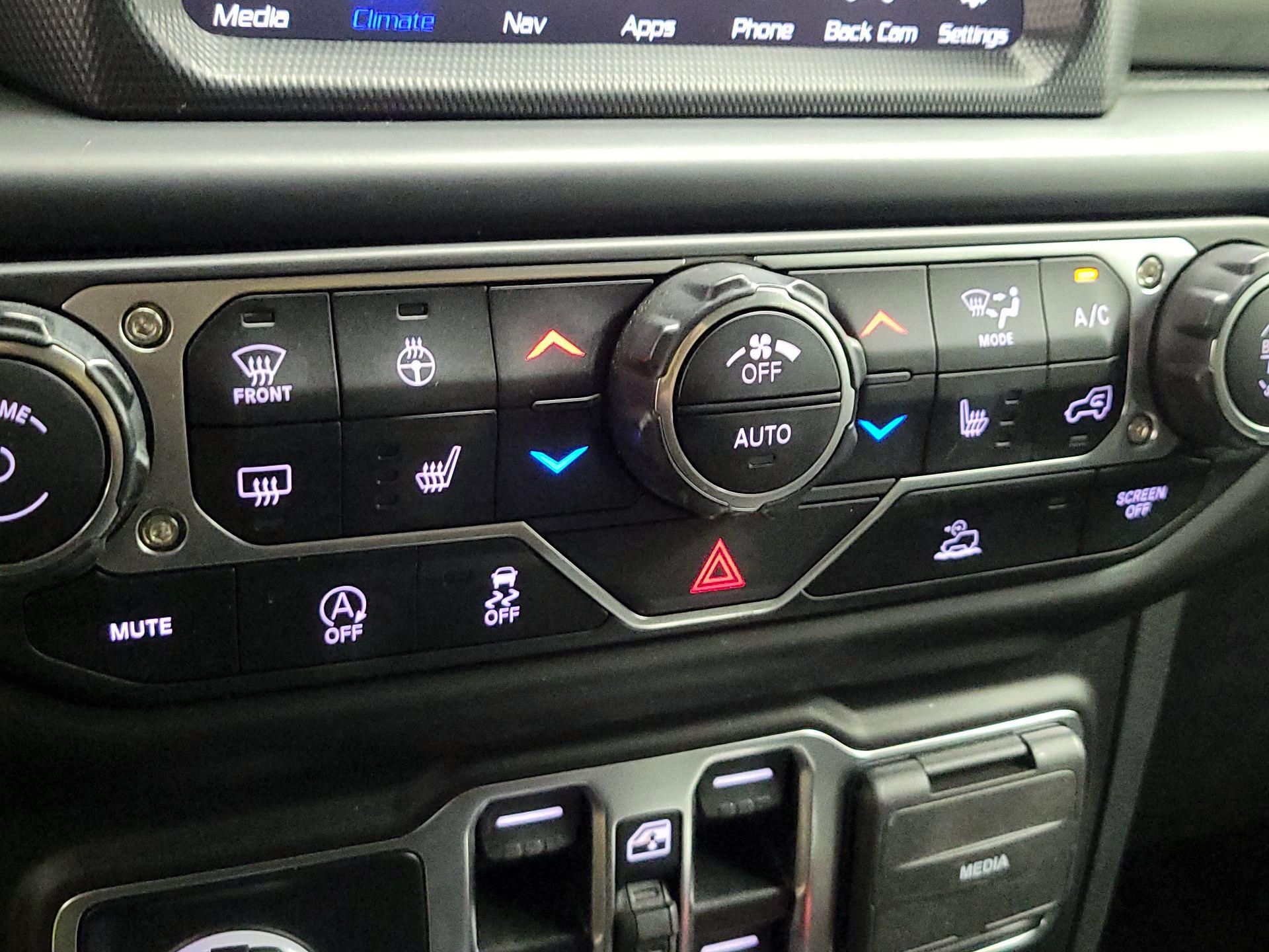 Thumbnail: 2023 Jeep Wrangler - 17