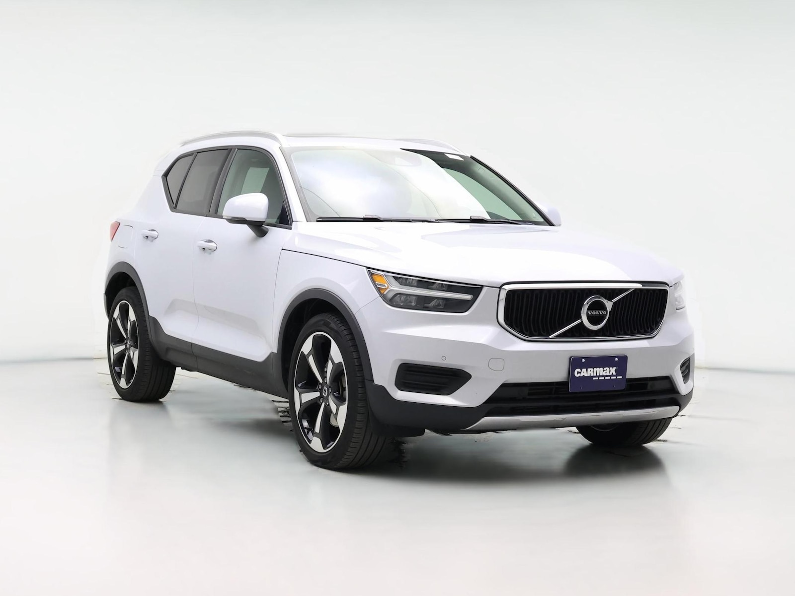 2020 Volvo XC40 Momentum