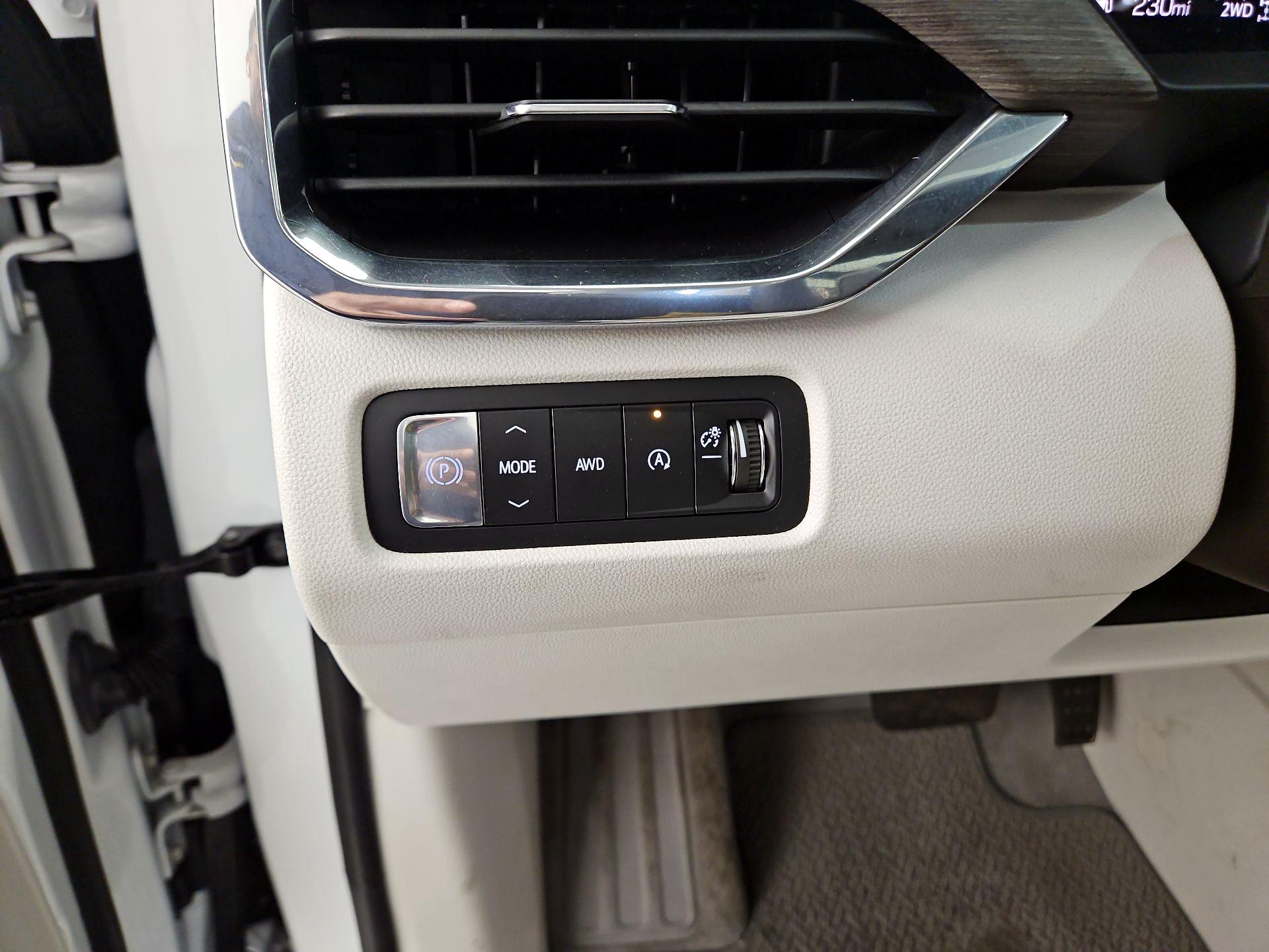 Thumbnail: 2024 GMC Acadia - 13