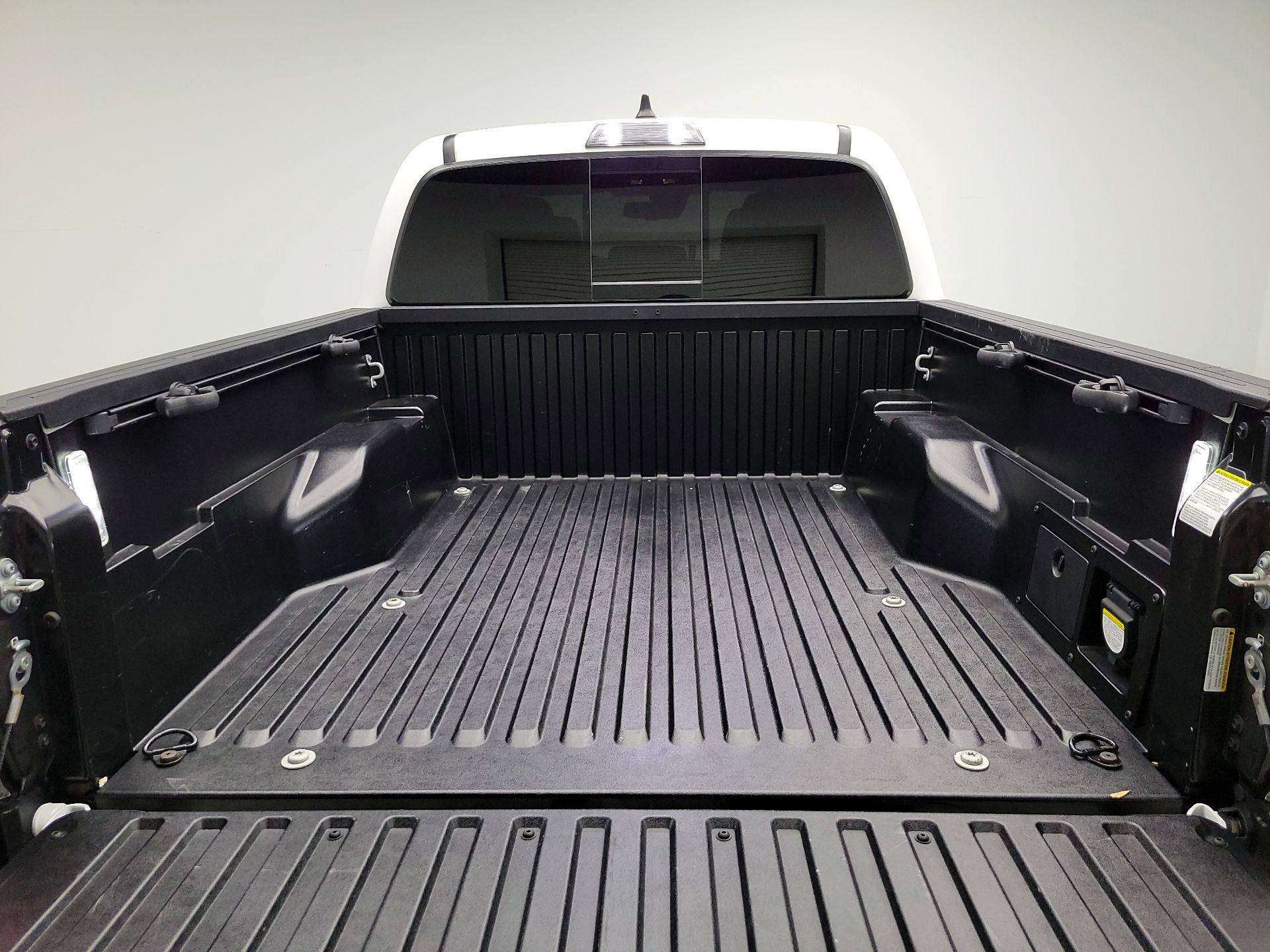 Thumbnail: 2021 Toyota Tacoma - 20