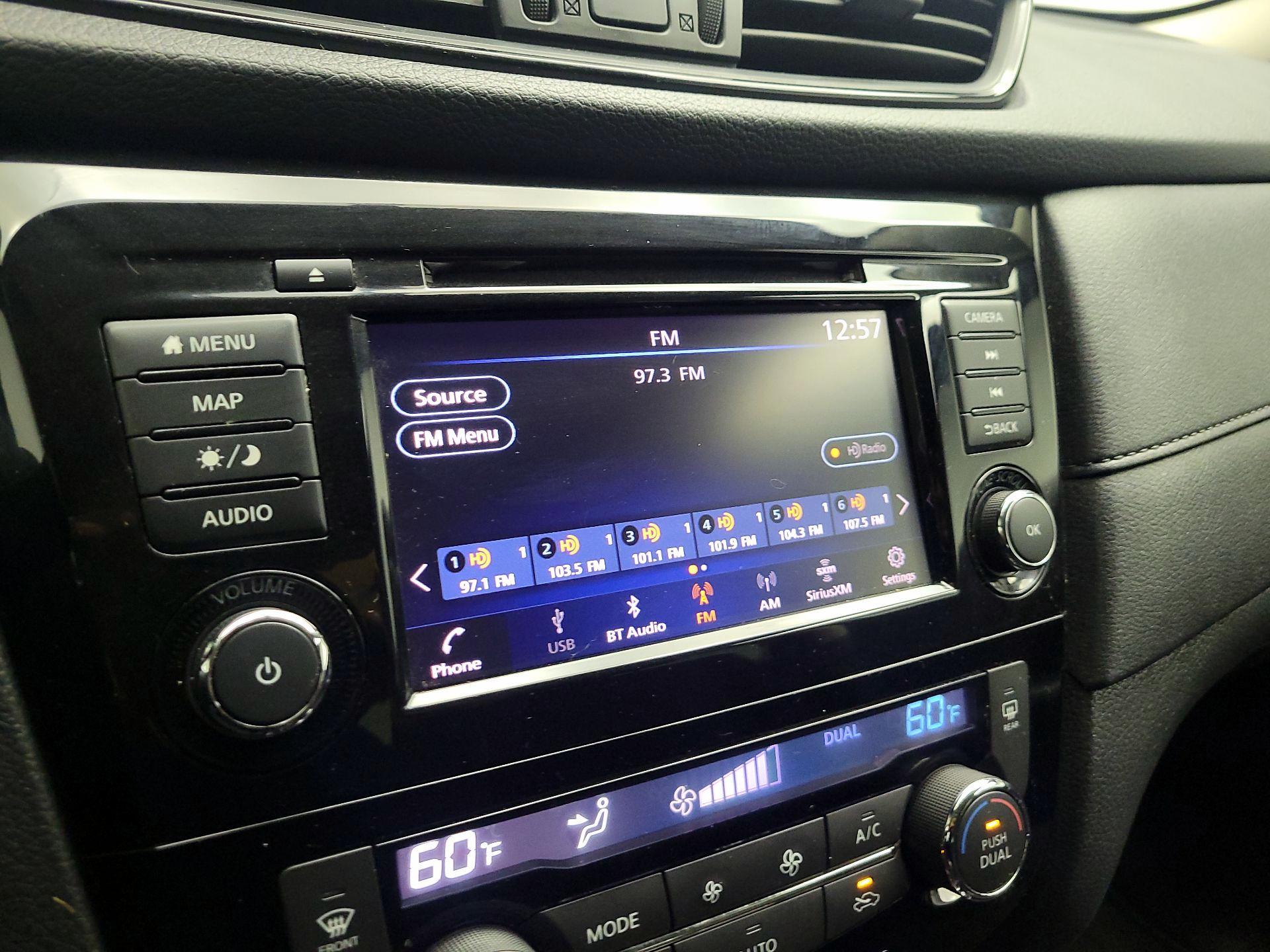 Thumbnail: 2018 Nissan Rogue - 14