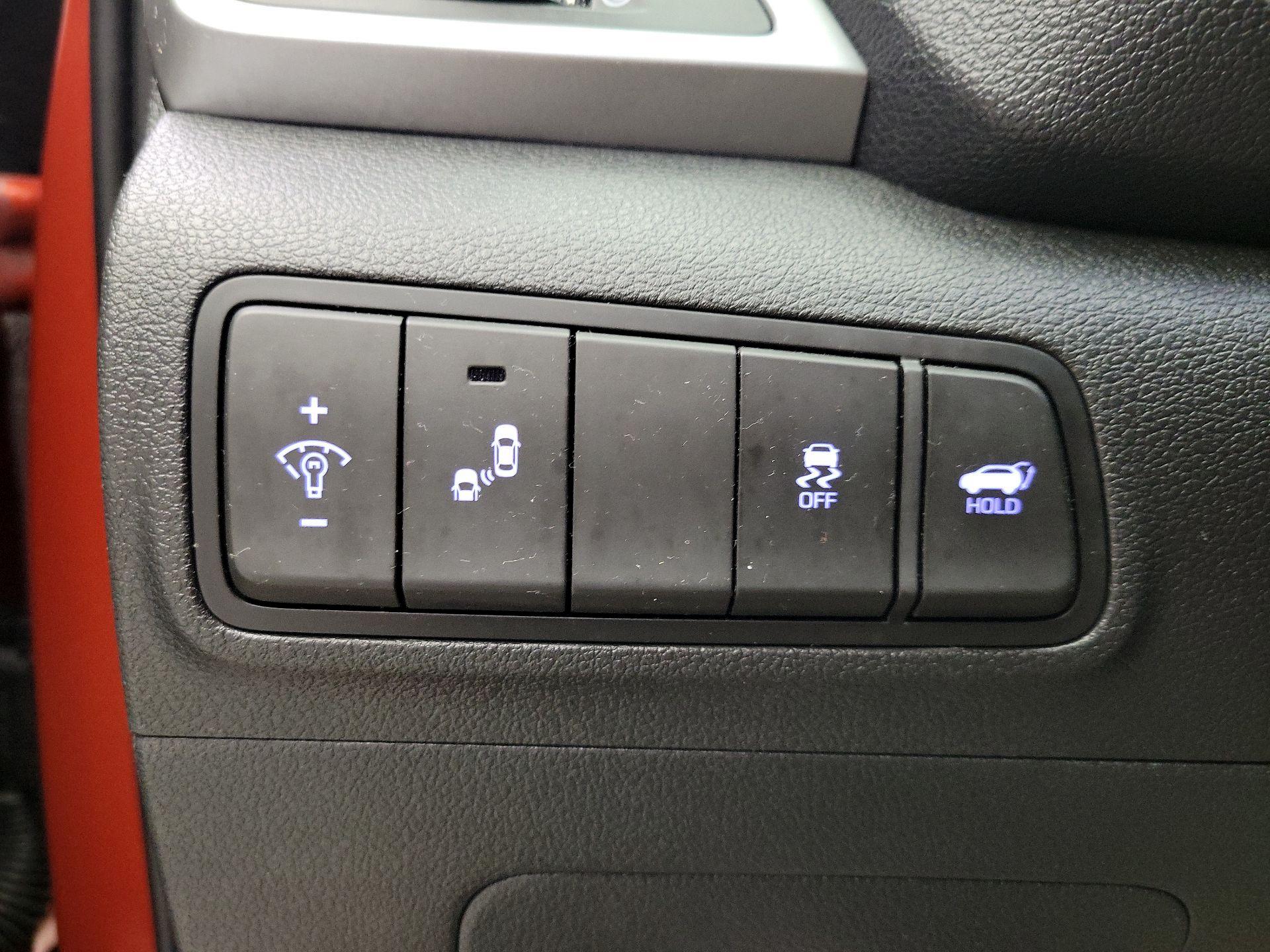 Thumbnail: 2016 Hyundai Tucson - 11