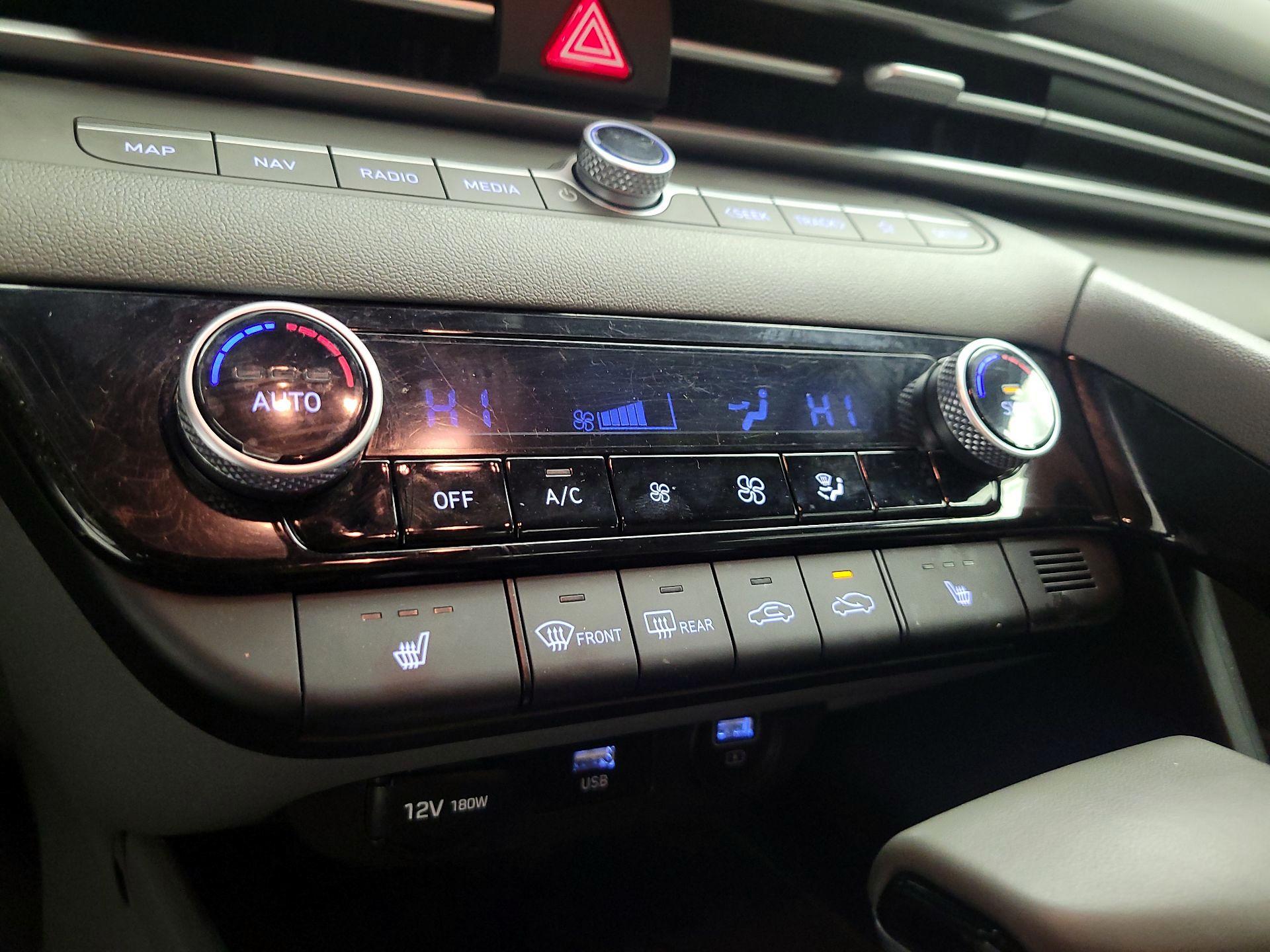 Thumbnail: 2023 Hyundai Elantra - 17