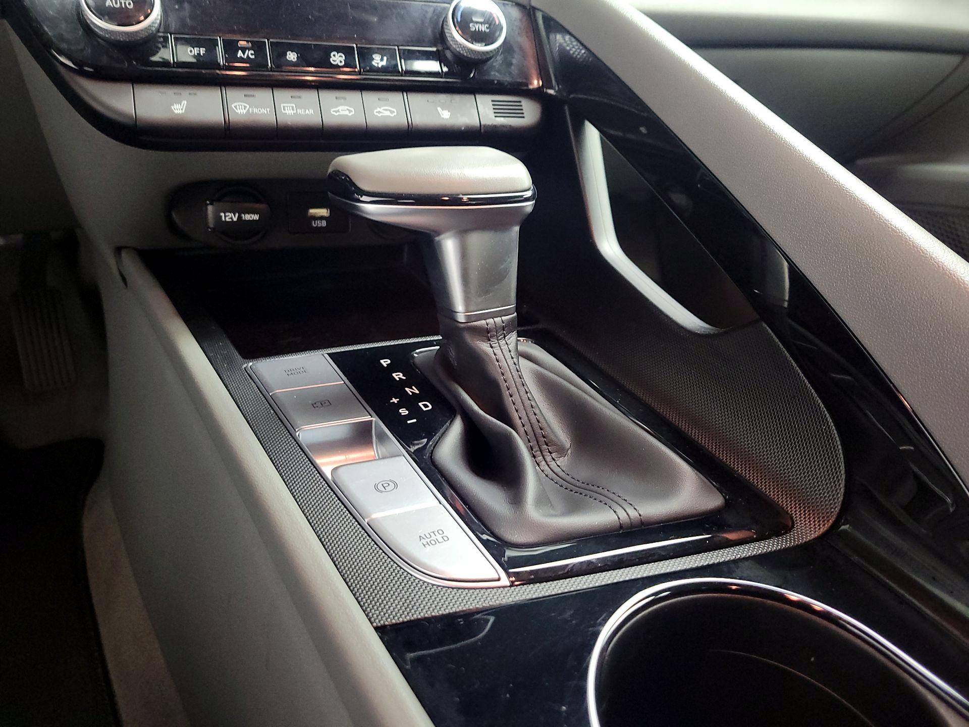 Thumbnail: 2023 Hyundai Elantra - 18