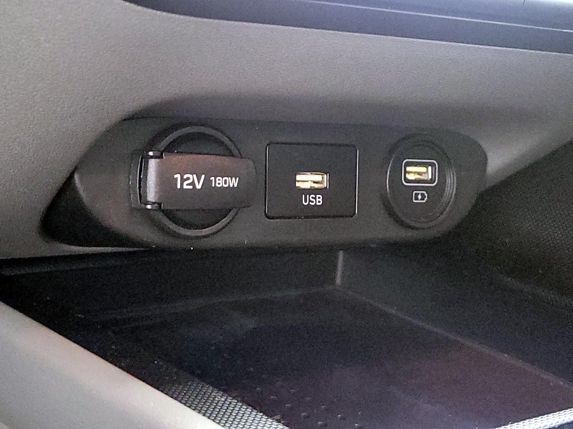 Thumbnail: 2023 Hyundai Elantra - 19