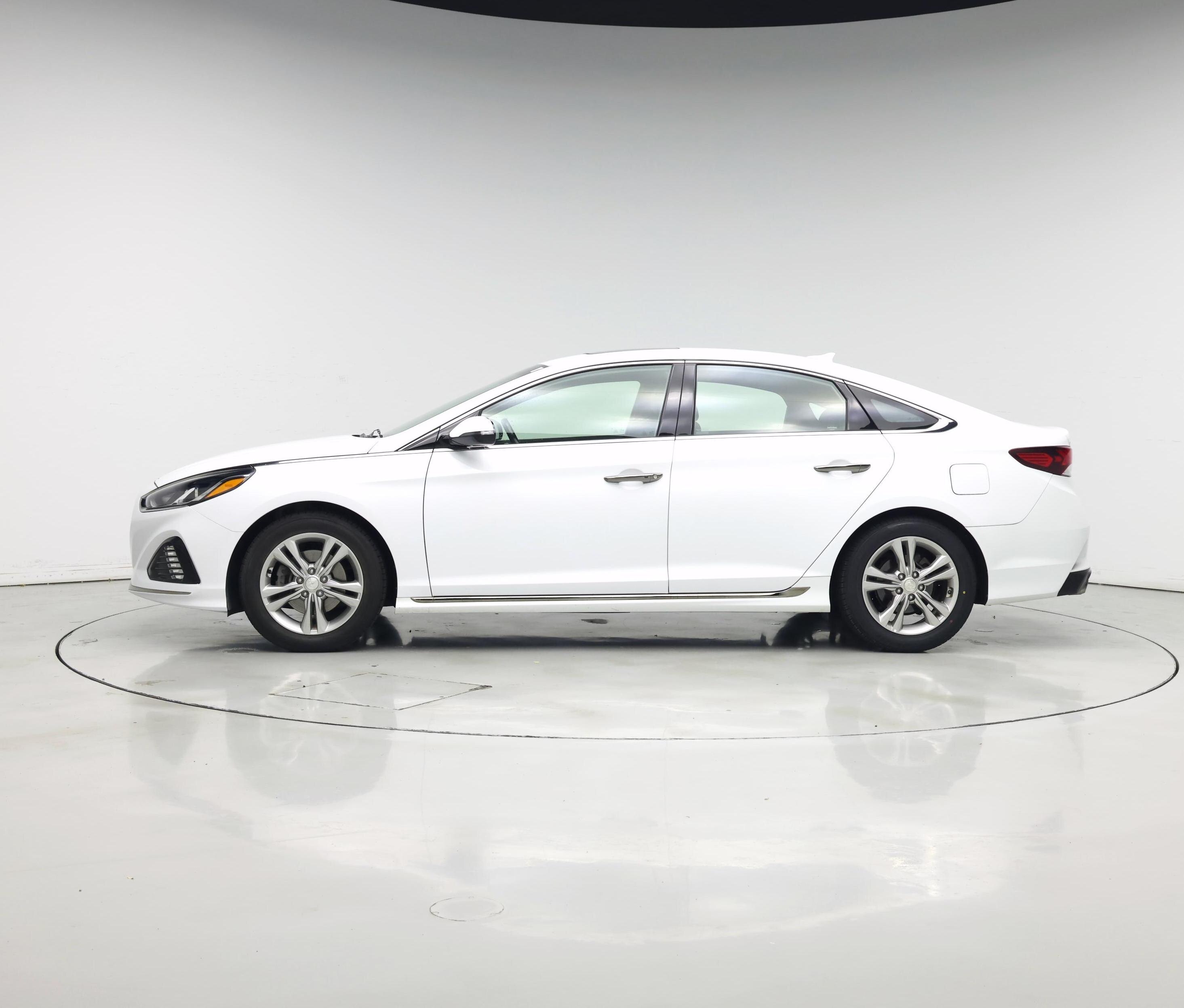 Thumbnail: 2018 Hyundai Sonata - 3