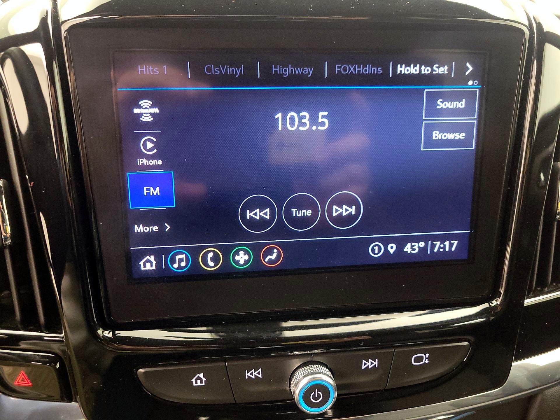 Thumbnail: 2023 Chevrolet Traverse - 15