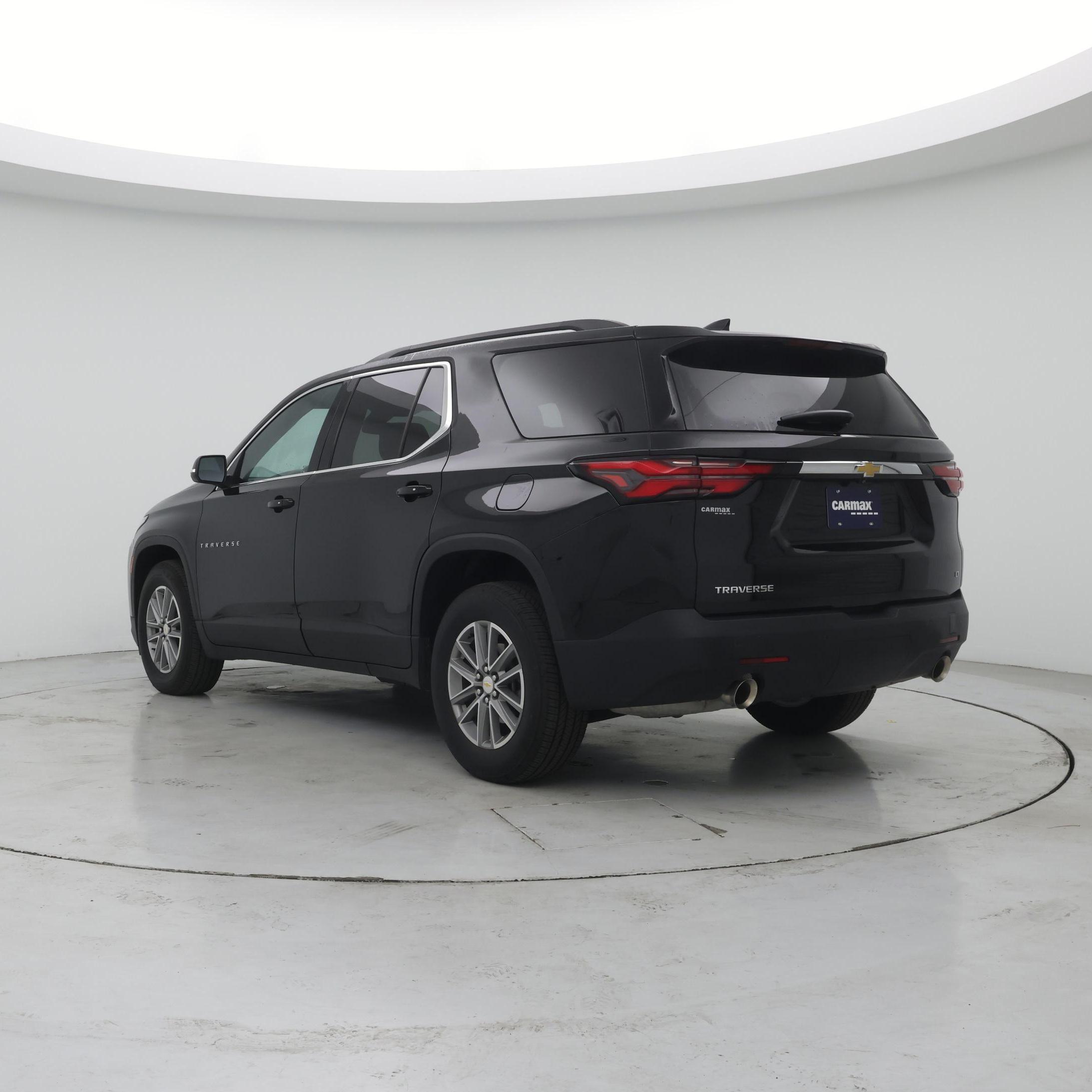 Thumbnail: 2023 Chevrolet Traverse - 2