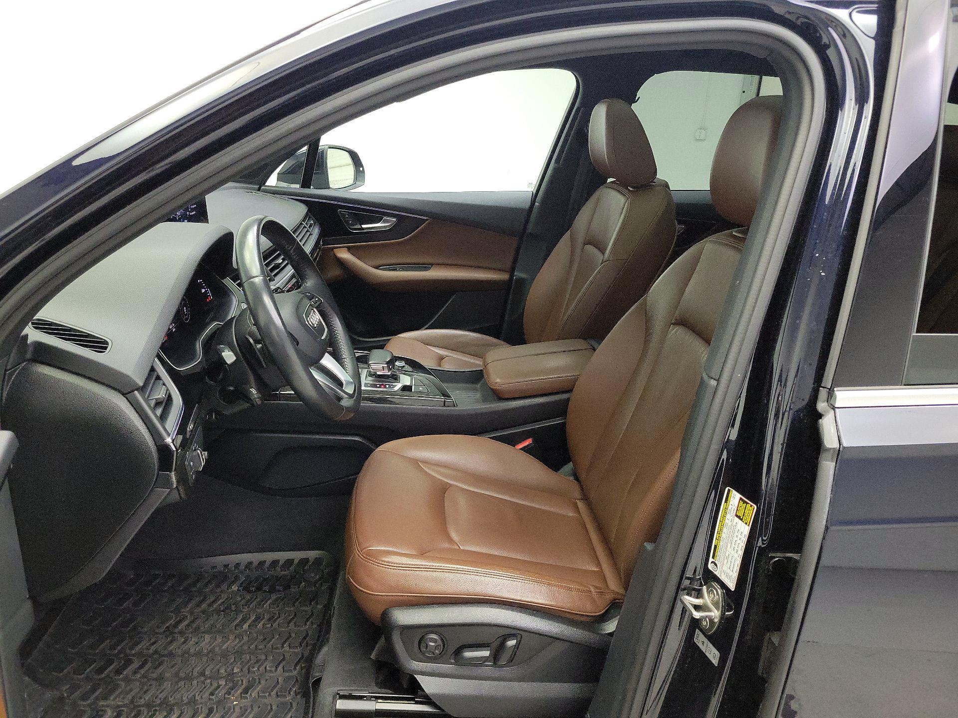 Thumbnail: 2017 Audi Q7 - 11