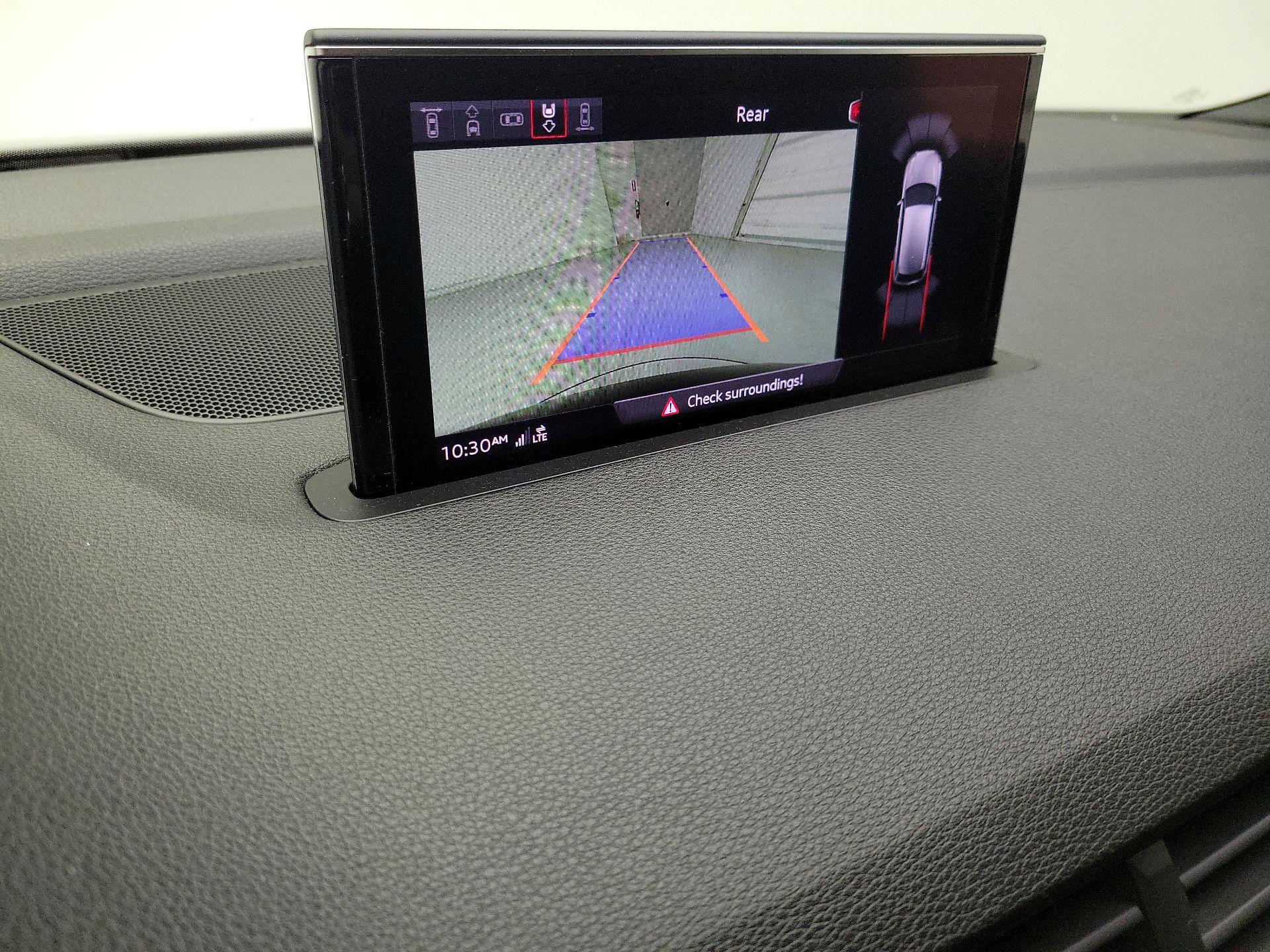 Thumbnail: 2017 Audi Q7 - 15