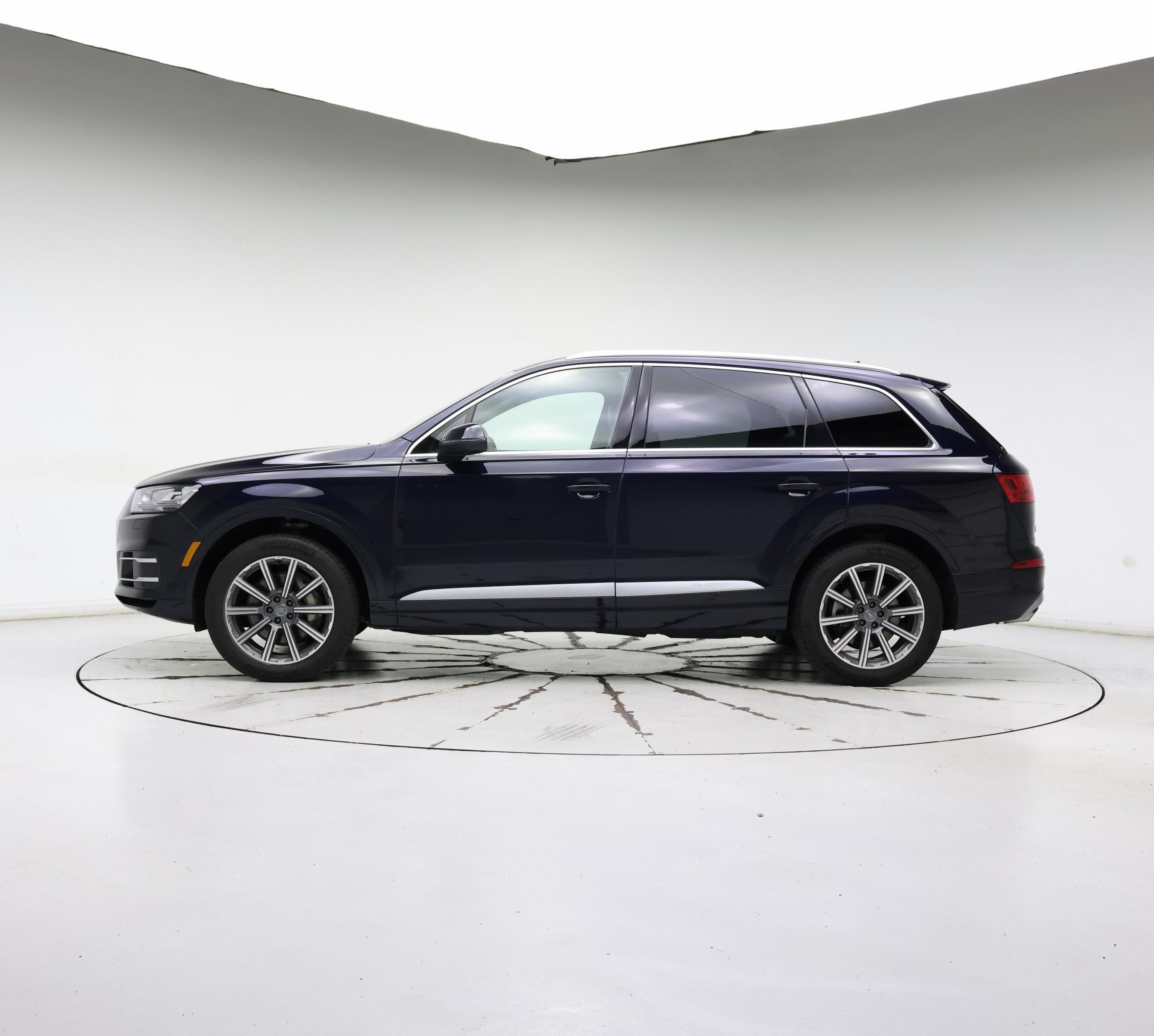 Thumbnail: 2017 Audi Q7 - 3