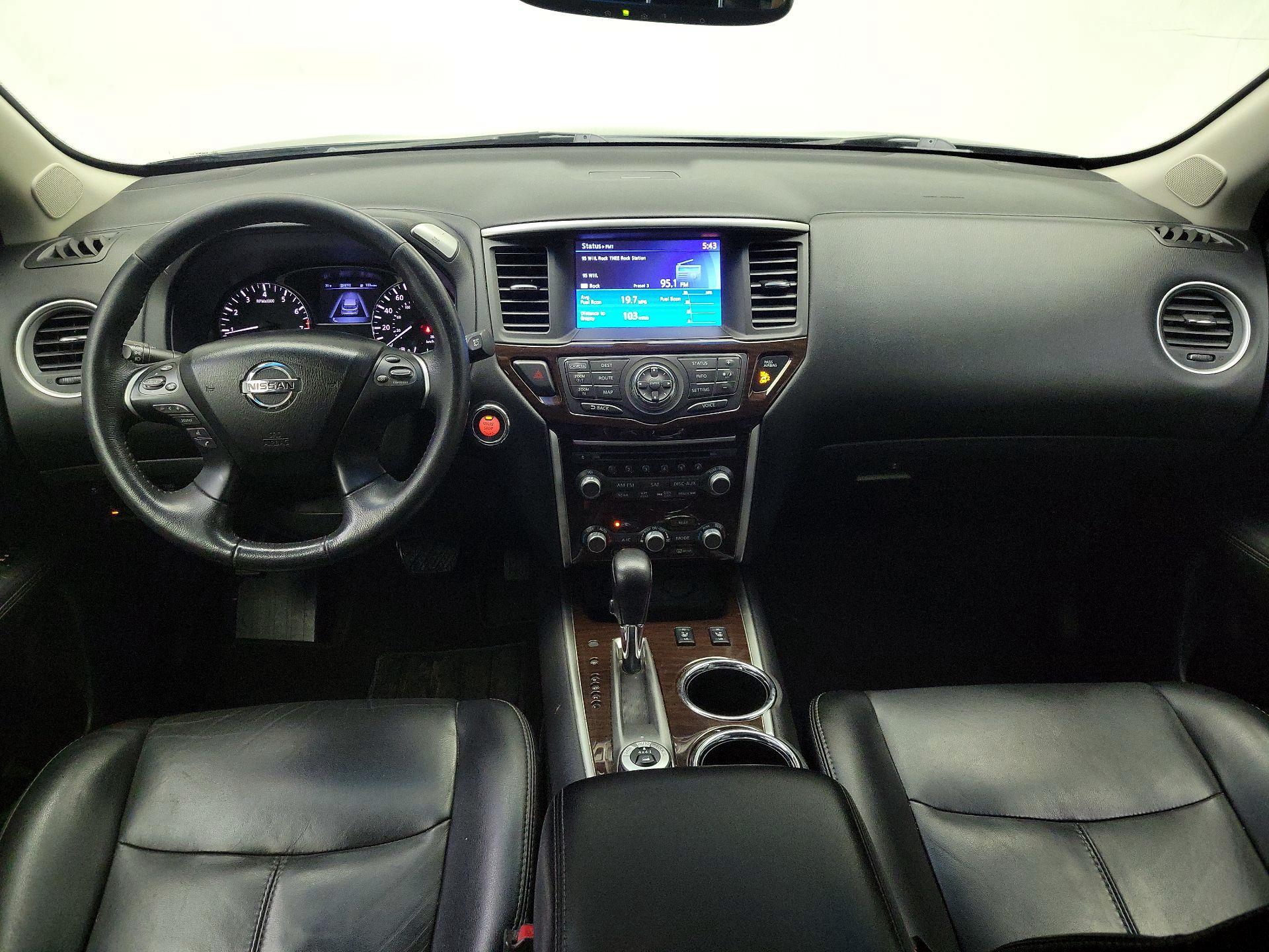 Thumbnail: 2015 Nissan Pathfinder - 9